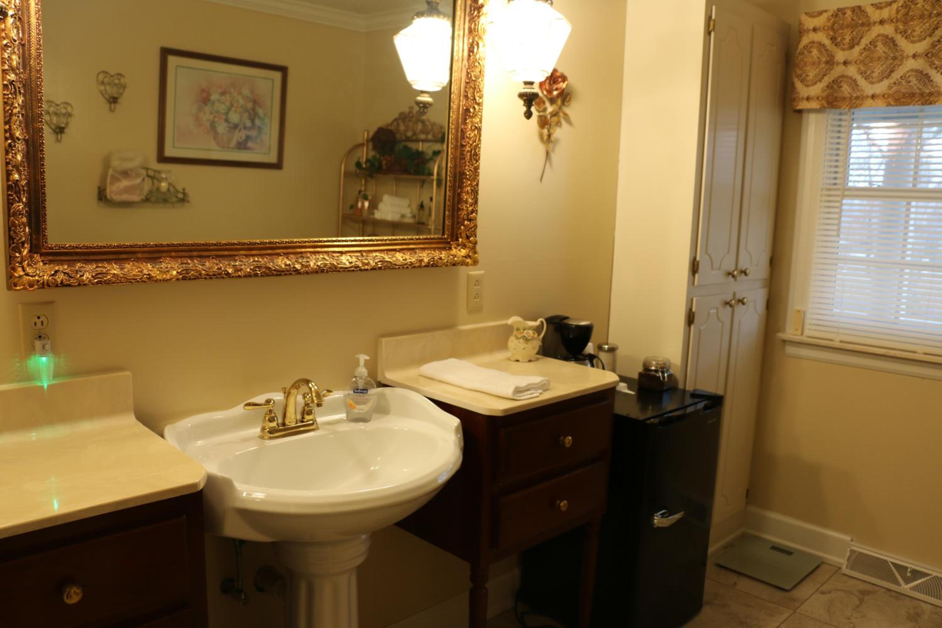 Deluxe Queen Room photo 3