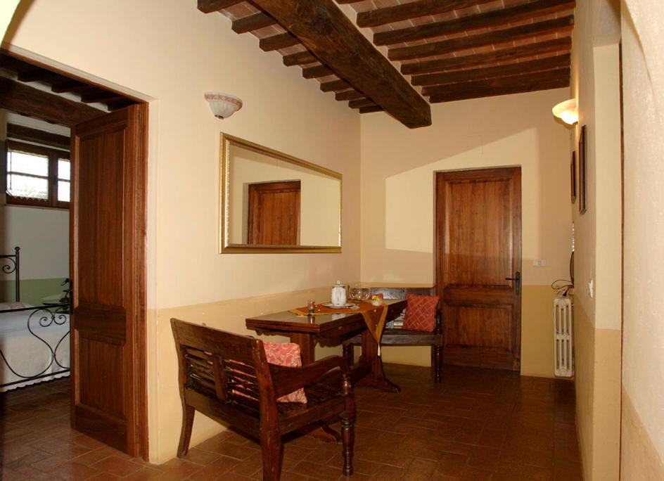 Three-Bedroom Apartment photo 3