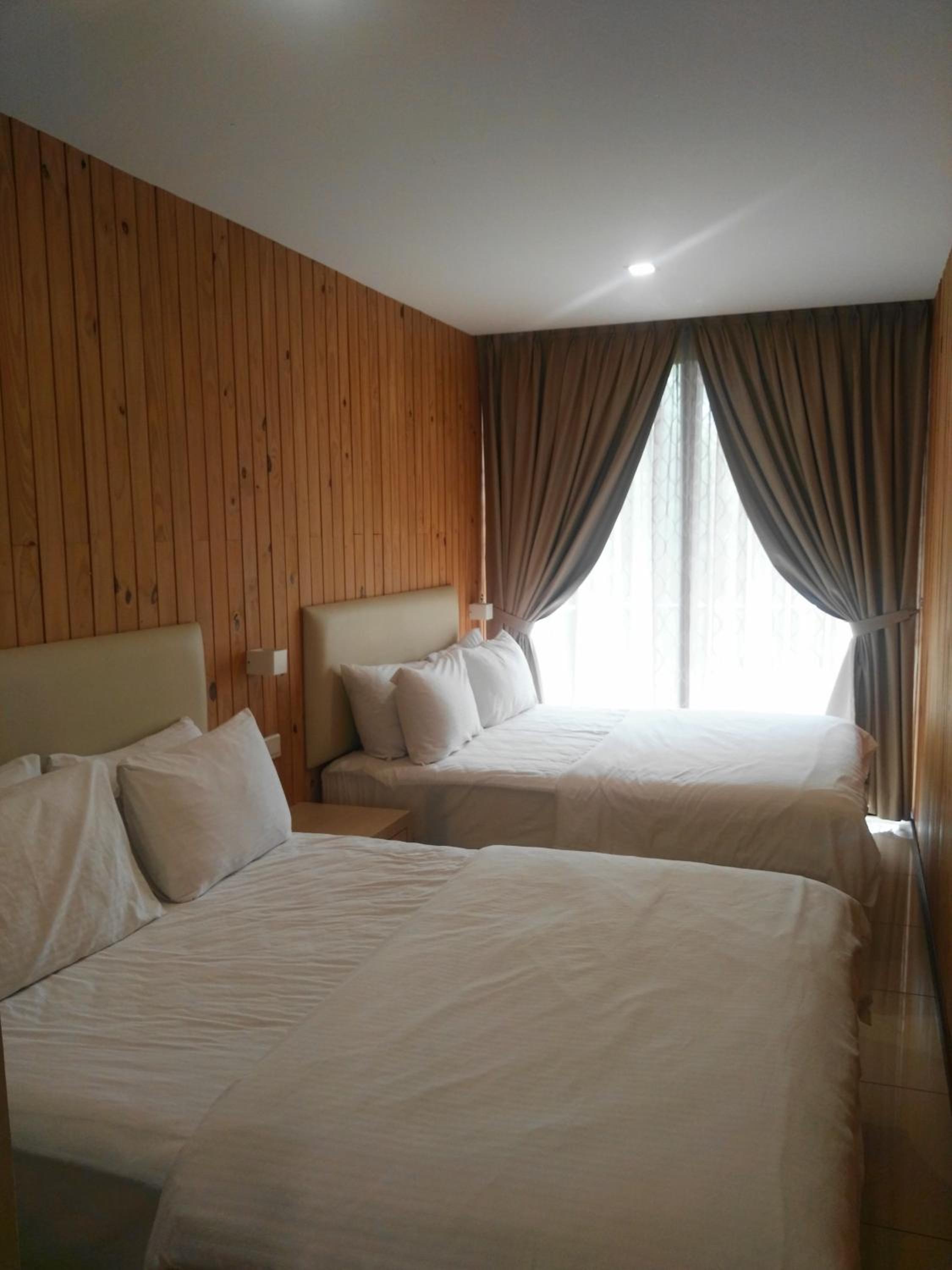 Standard Family Room - Photo 6