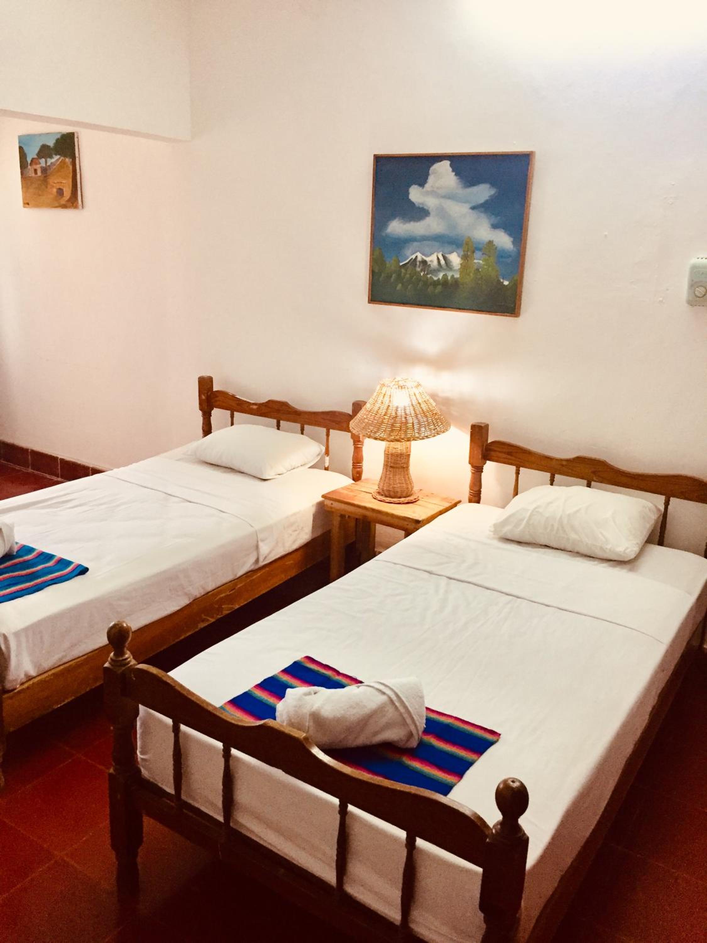 Double Room with Private Bathroom - Photo 6
