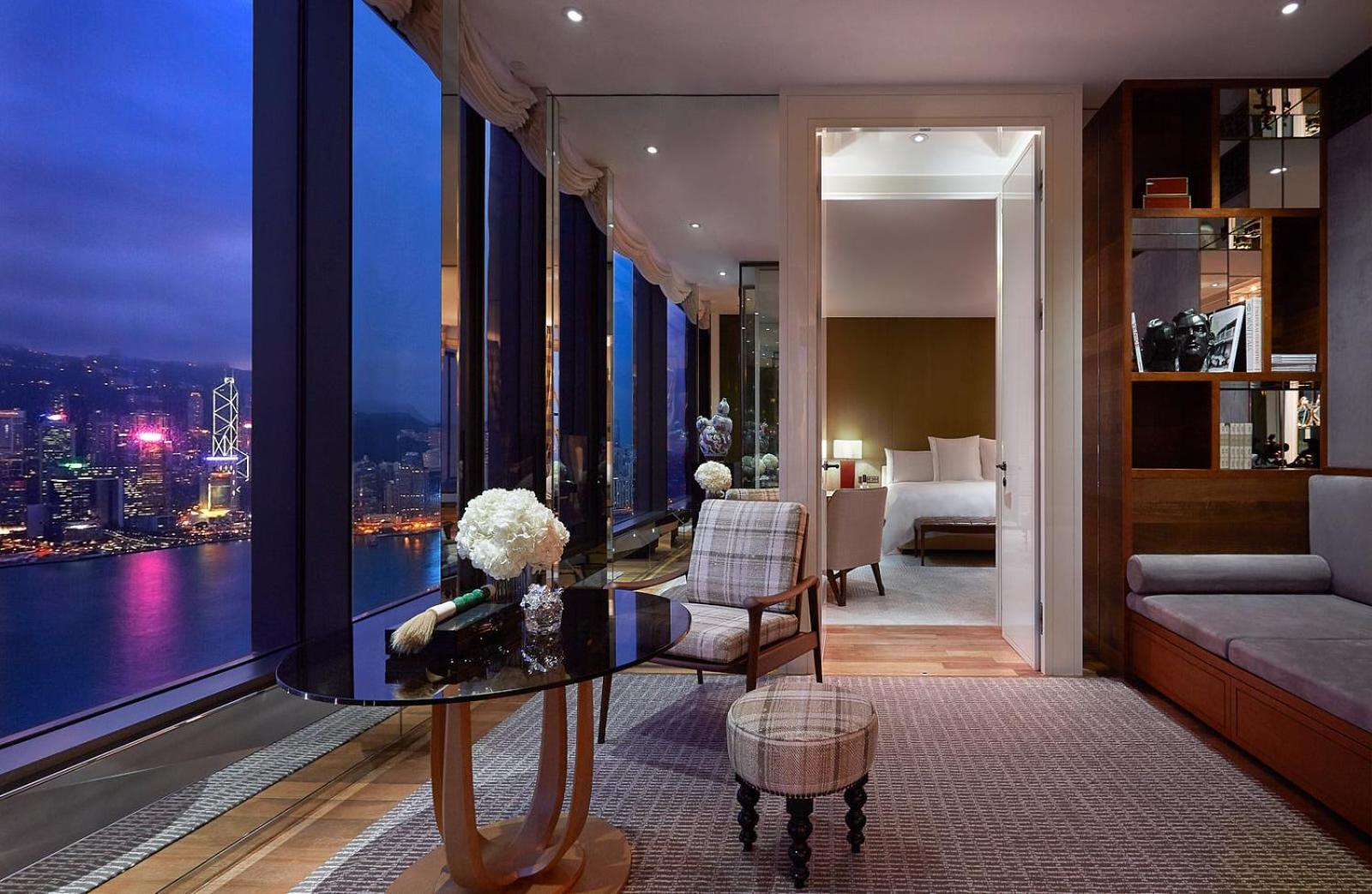 Manor Suite