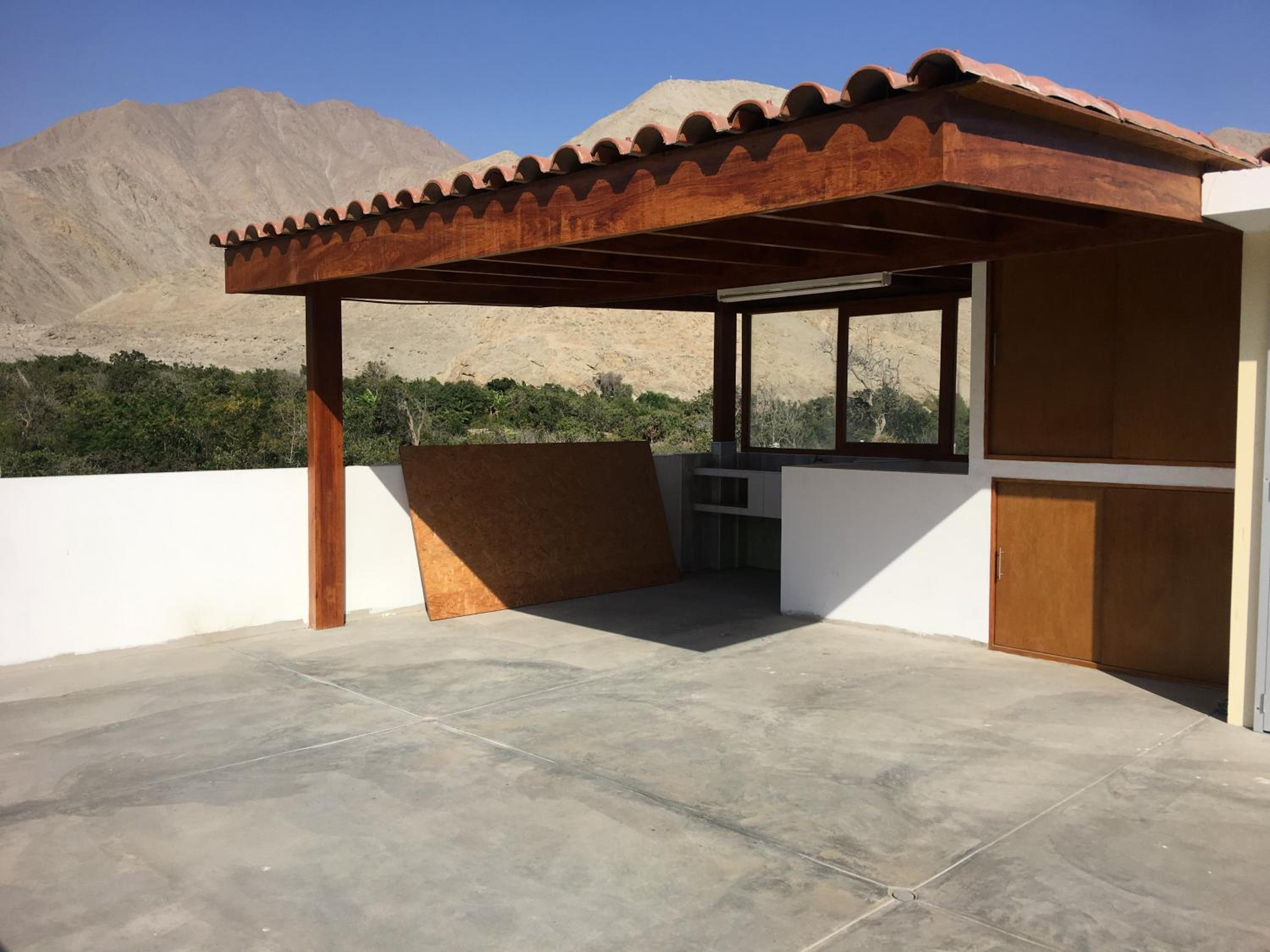 Three-Bedroom House photo 2