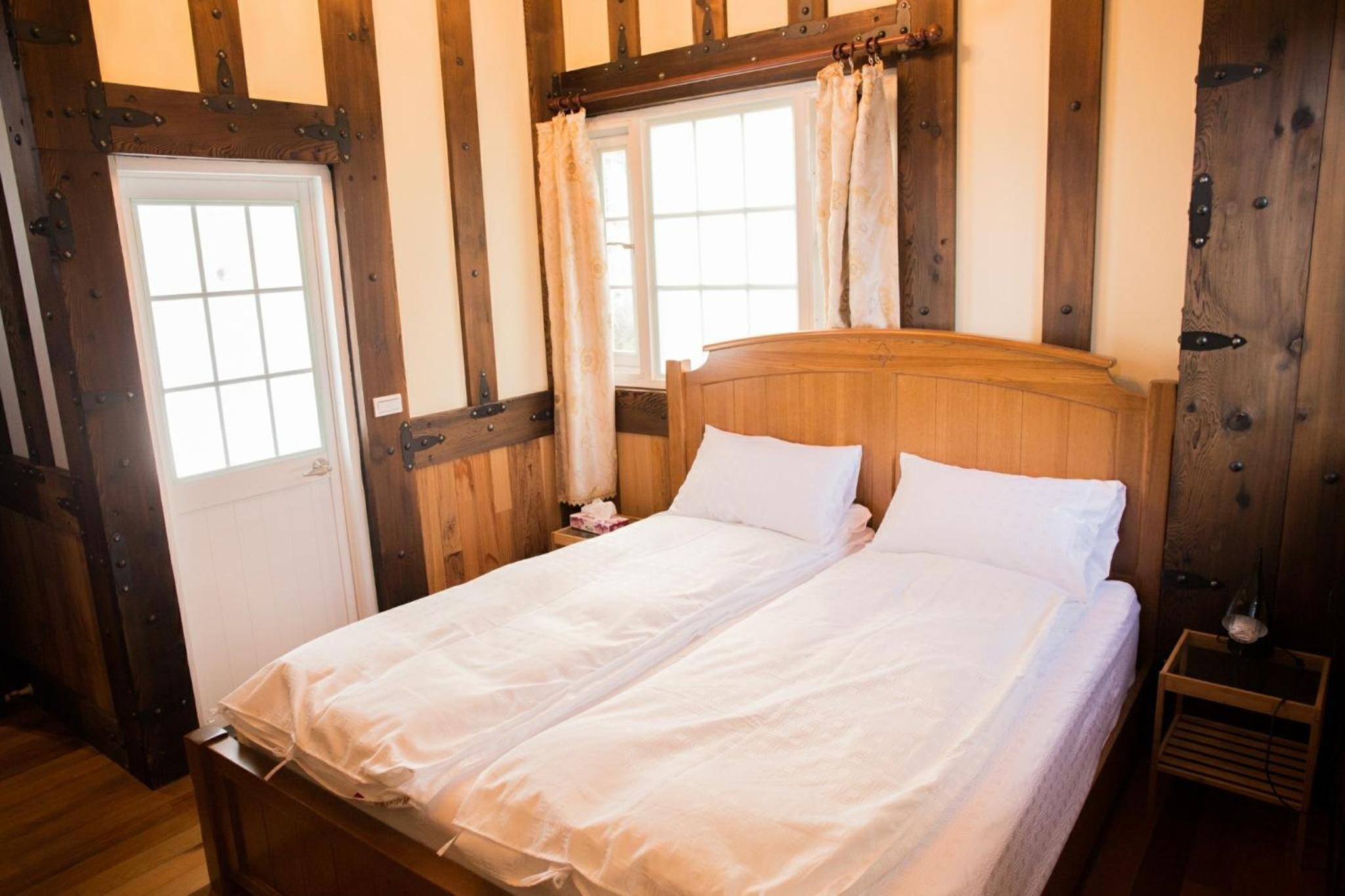 Double Room with Private Bathroom photo 3