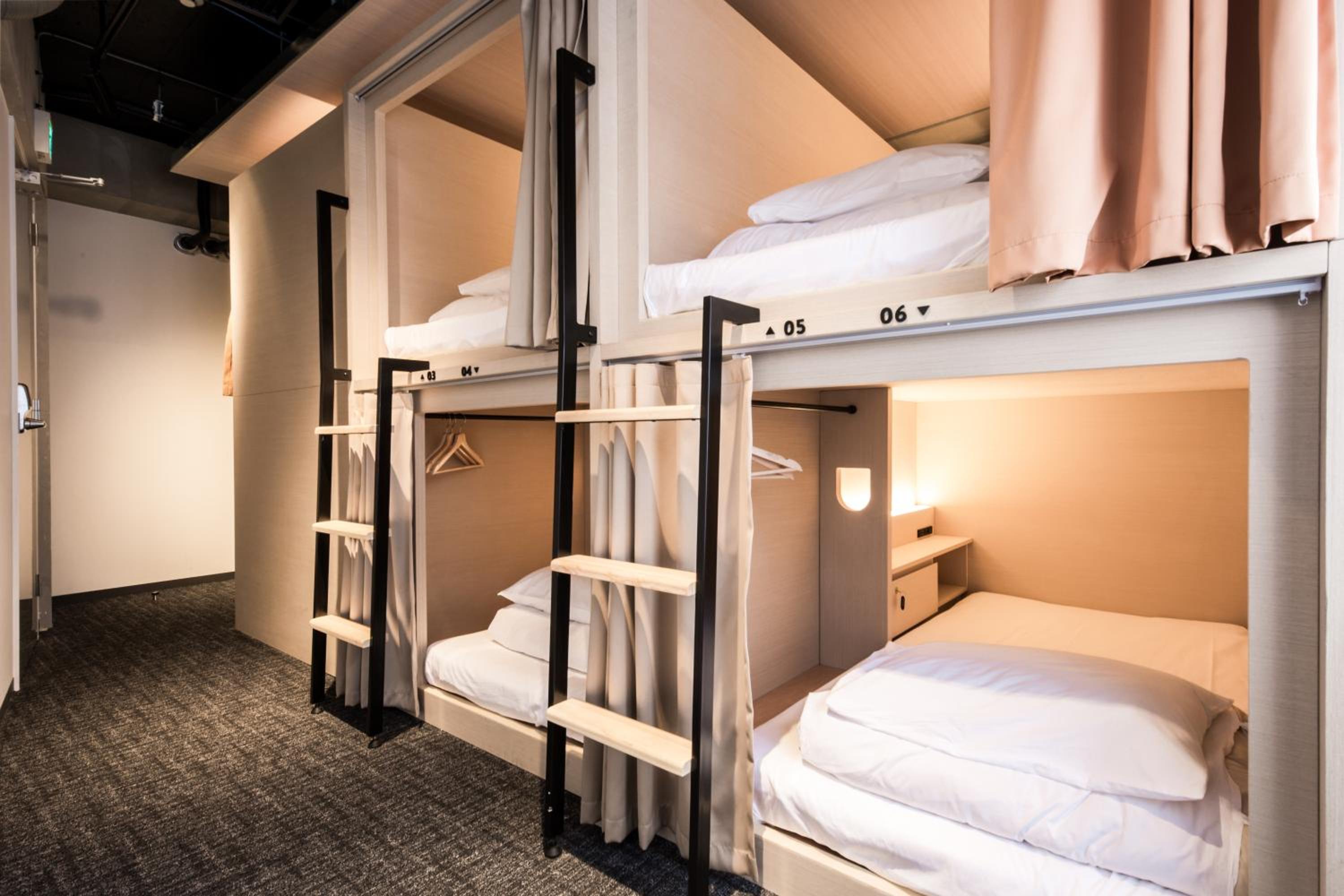 Private Bunk Bed Room (6 Beds)