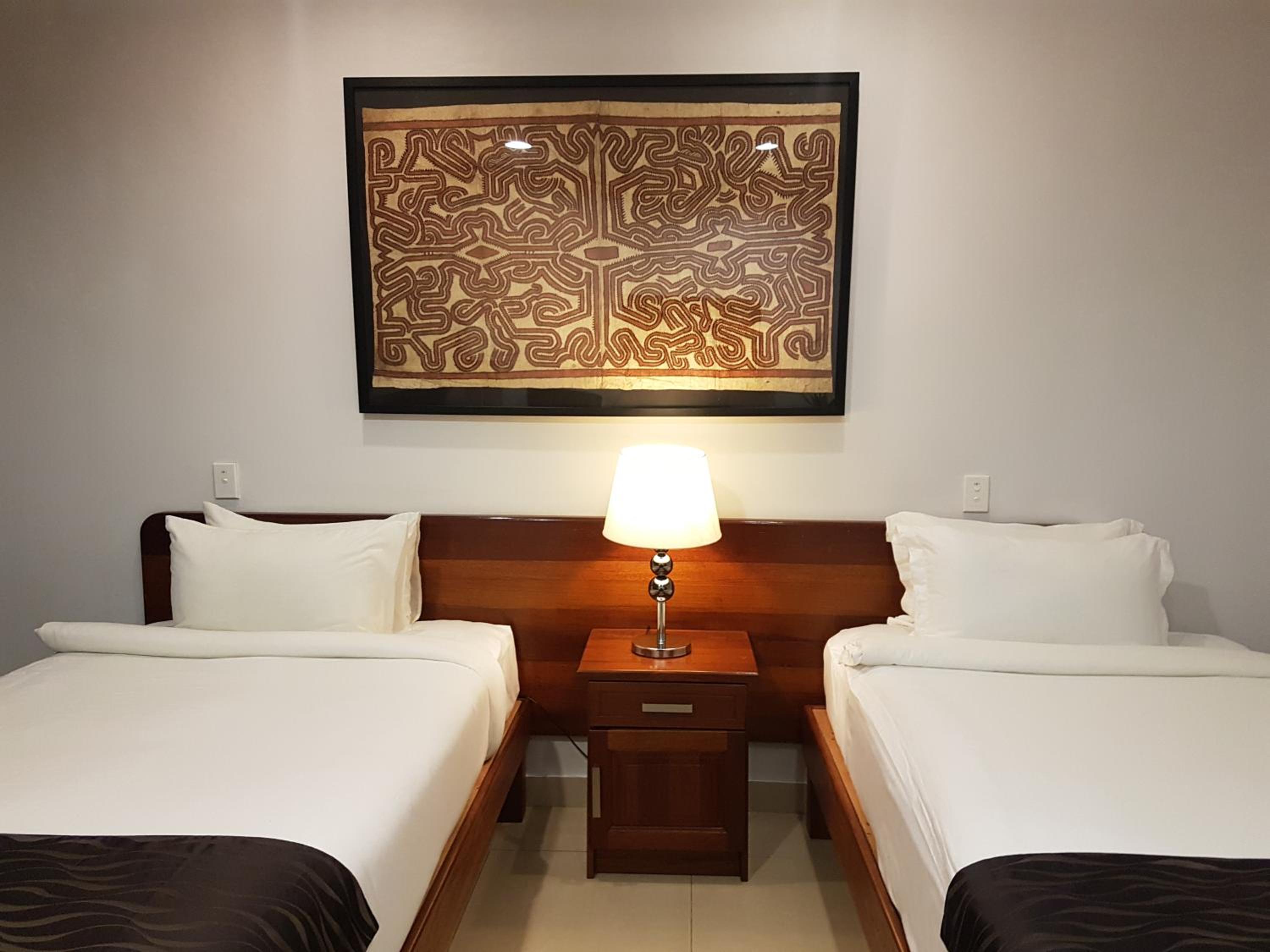 Deluxe Double or Twin Room with City View photo 2