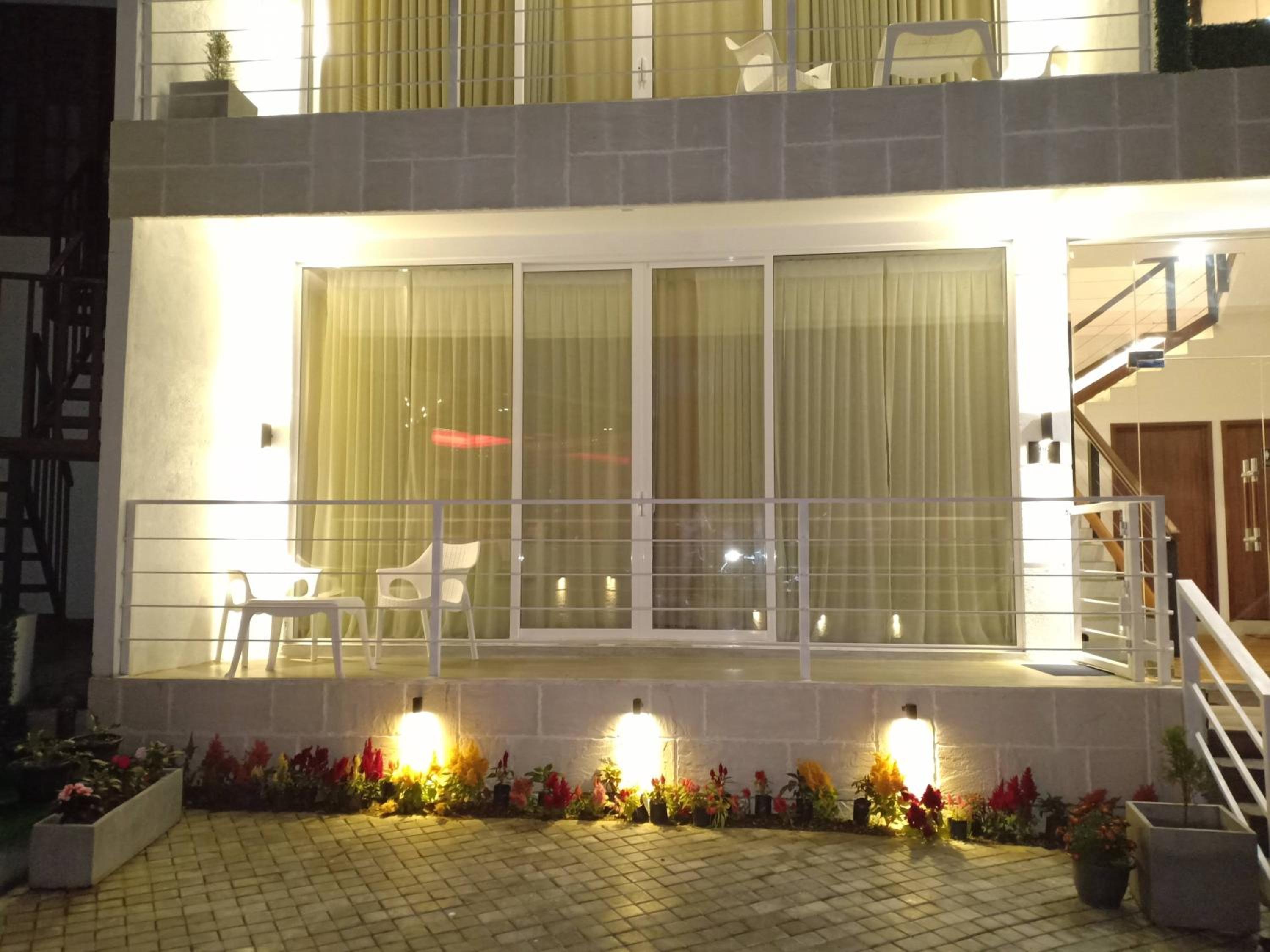 Deluxe Room with Balcony Ground Floor photo 3