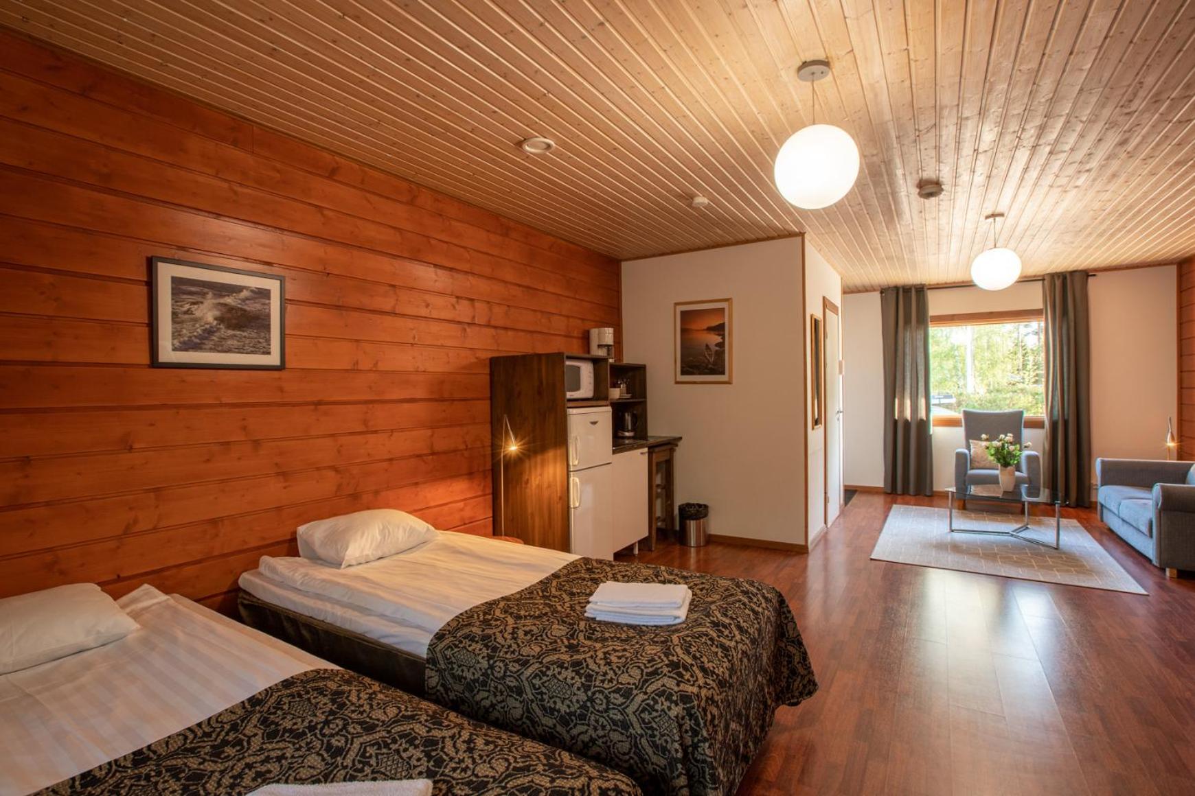 Large Twin Room photo 2