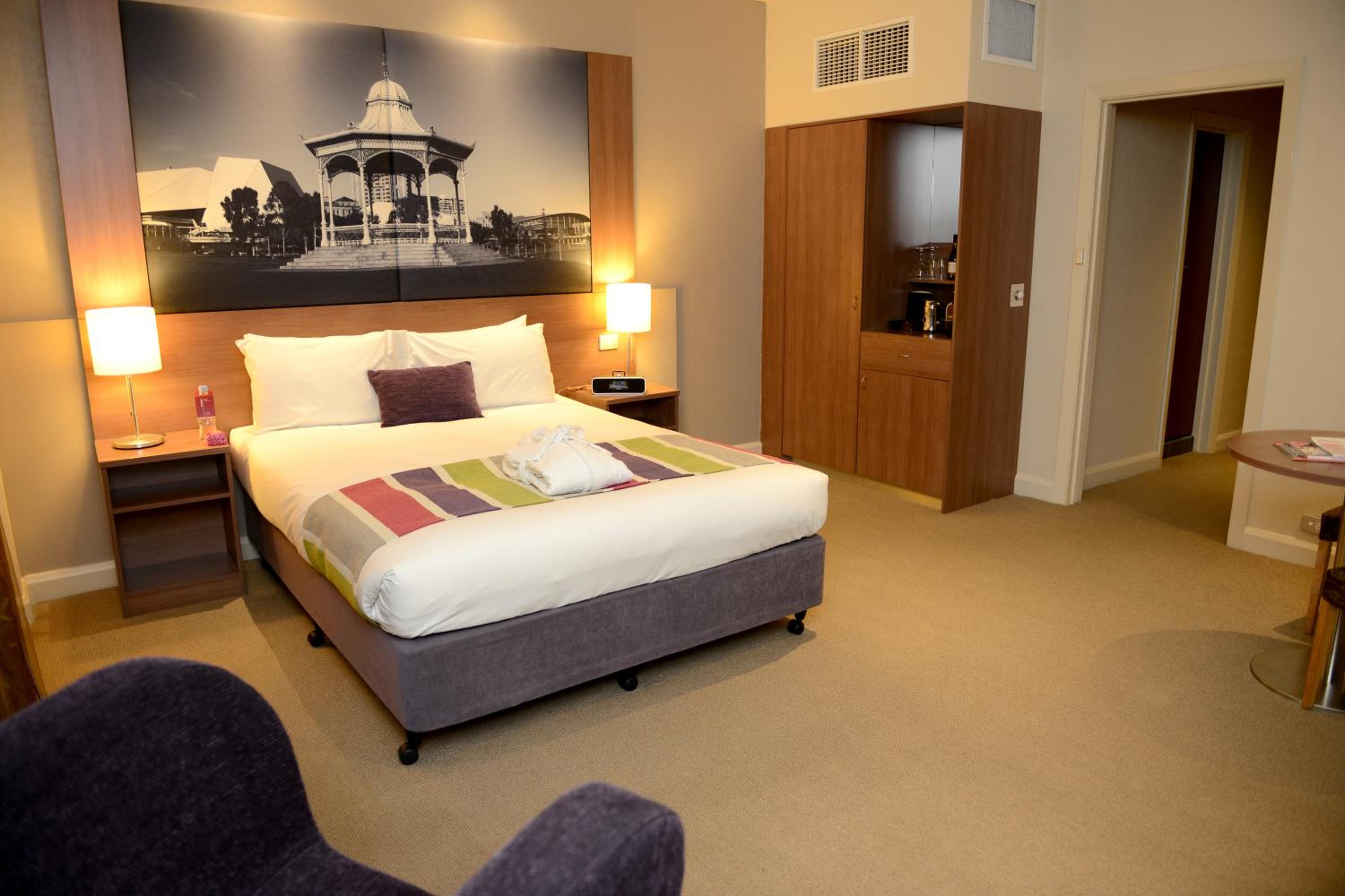 Privilege Queen Room - Photo 2