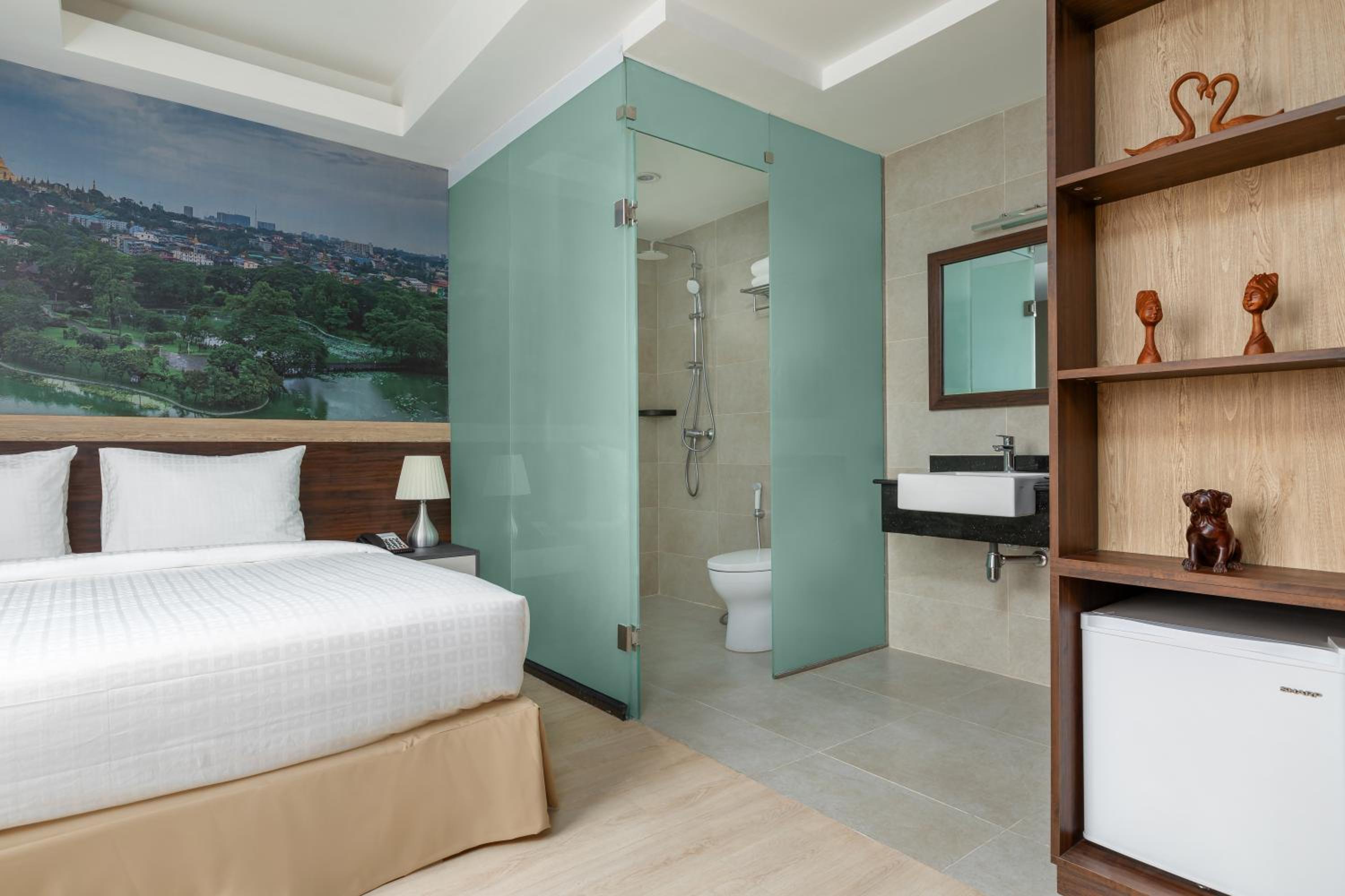 Deluxe Double Or Twin Room photo 3