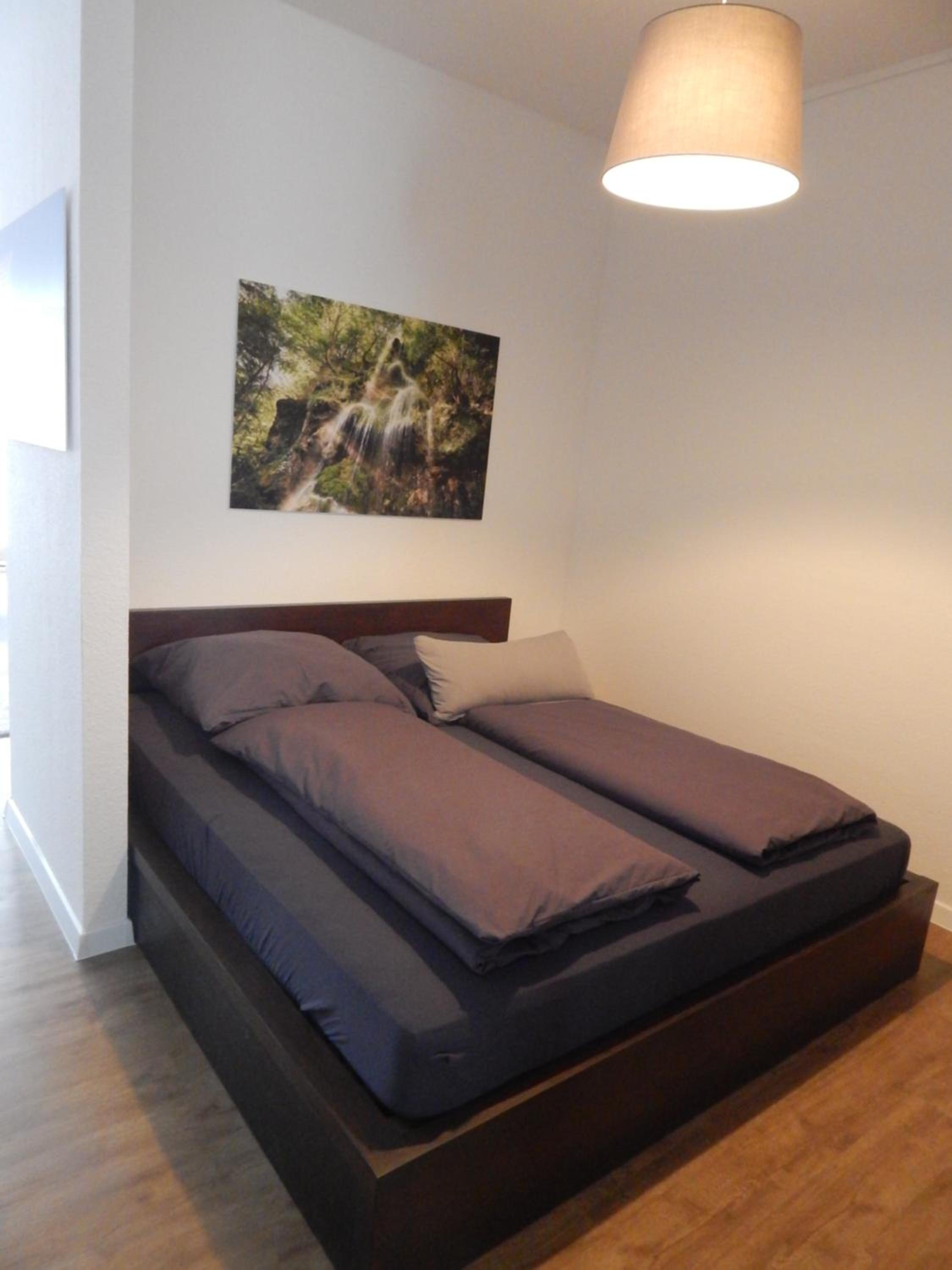 One-Bedroom Apartment photo 1