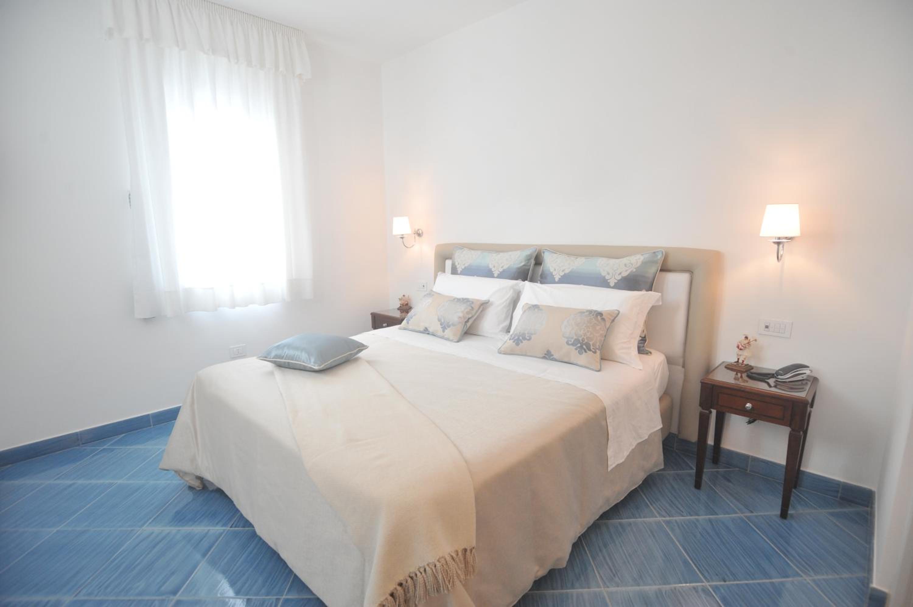King Suite with Sea View - Photo 27