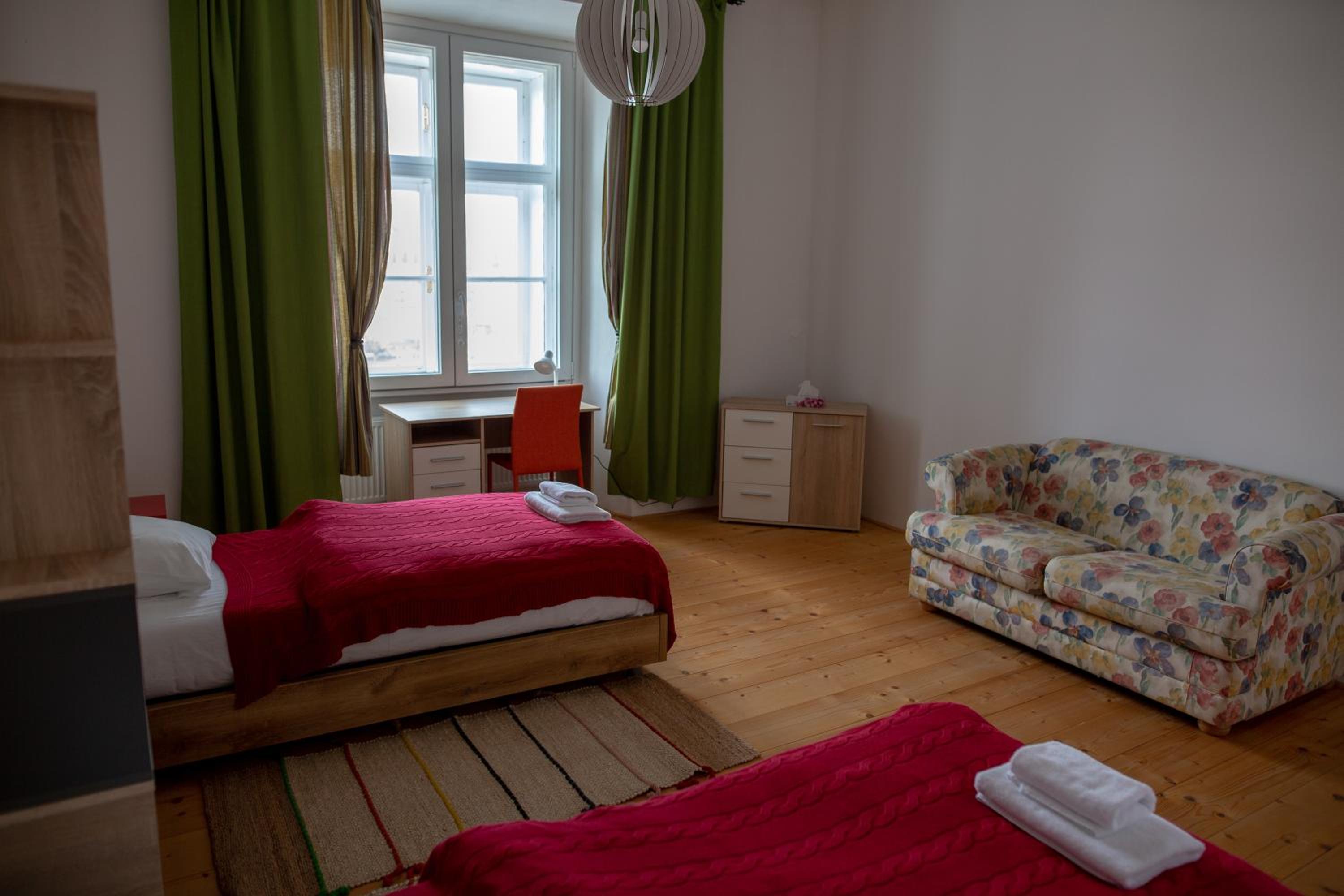 Deluxe Apartment - Photo 4