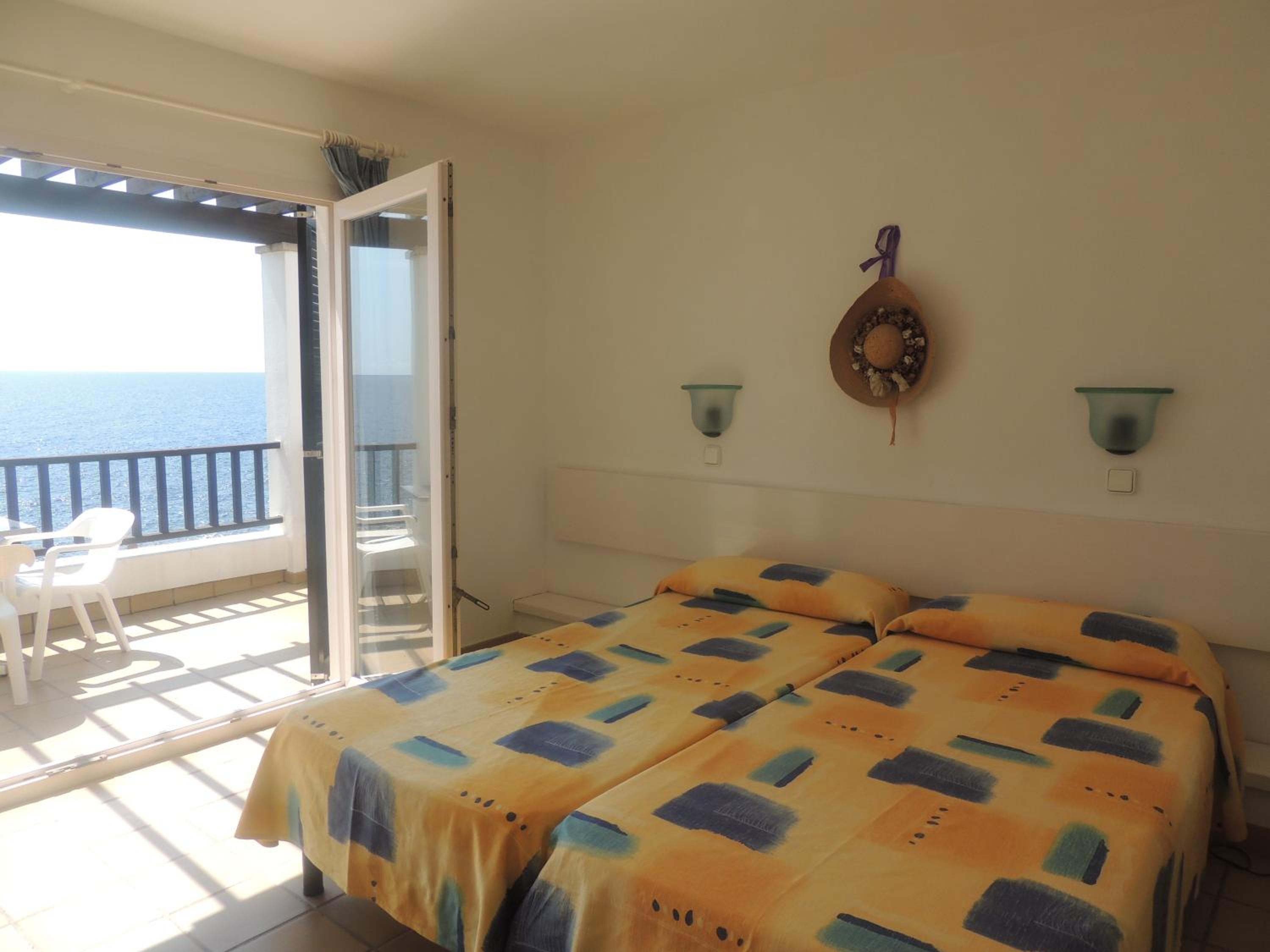 Two-Bedroom Villa - Photo 11