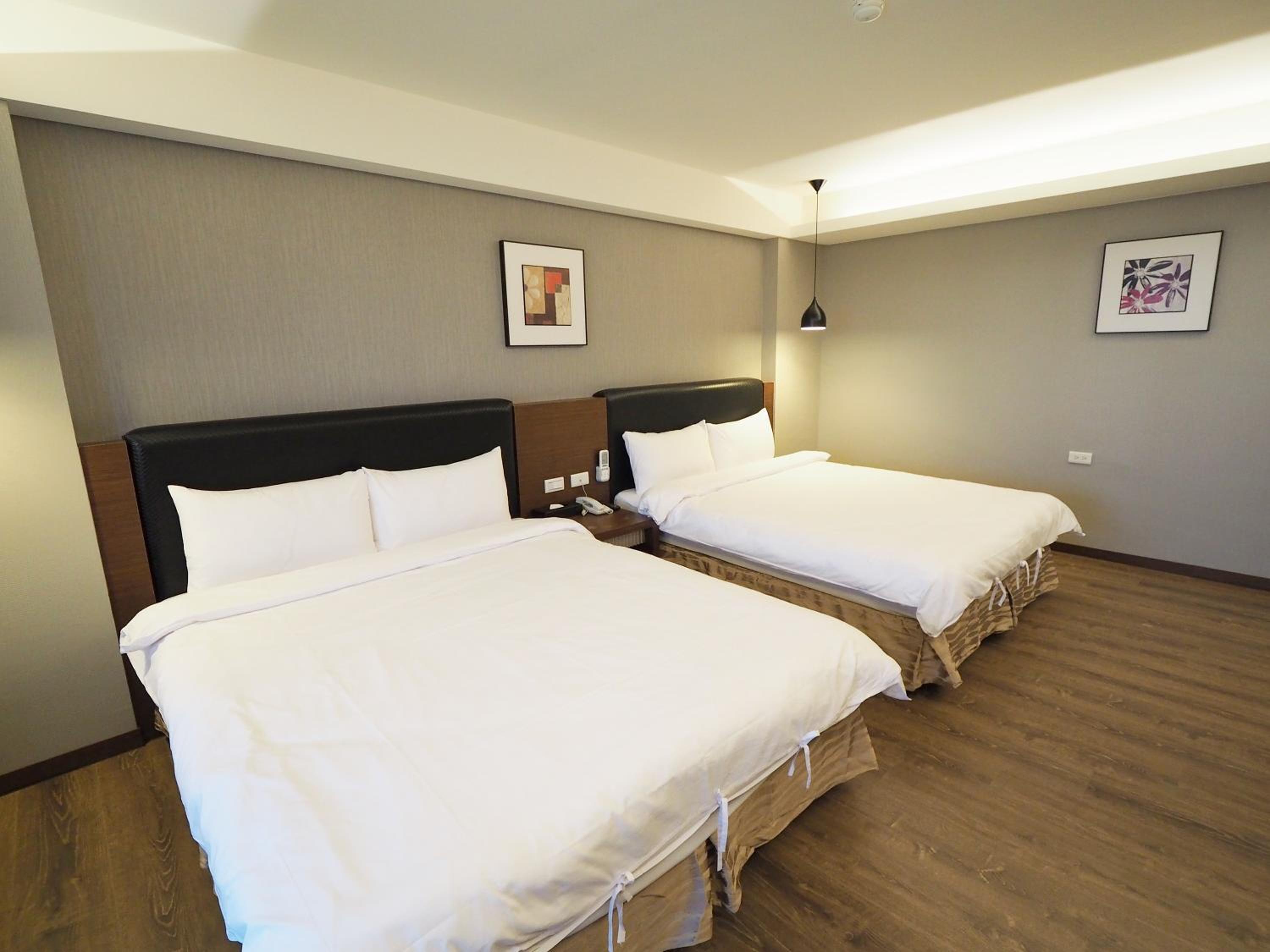 Standard Quadruple Room - Photo 2