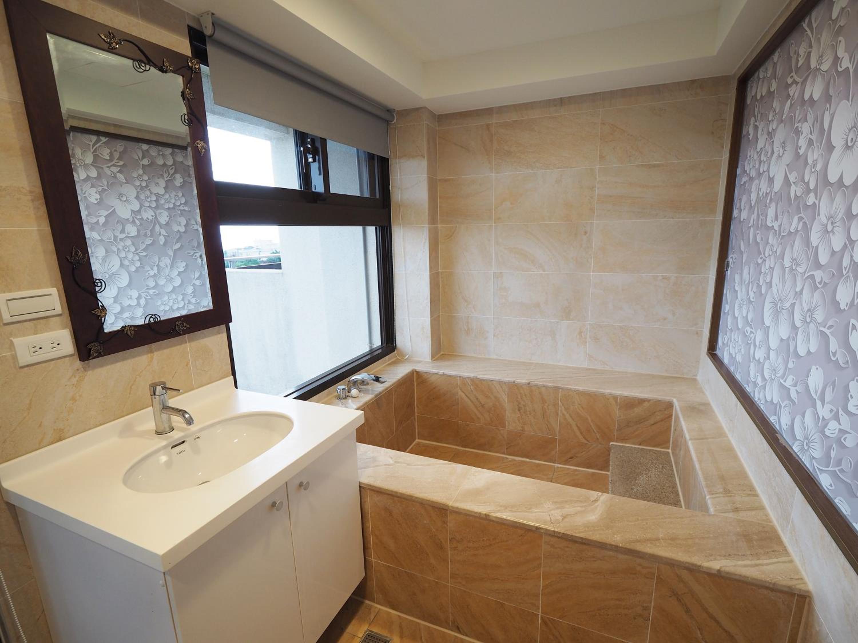 Triple Room with Sea View - Photo 11