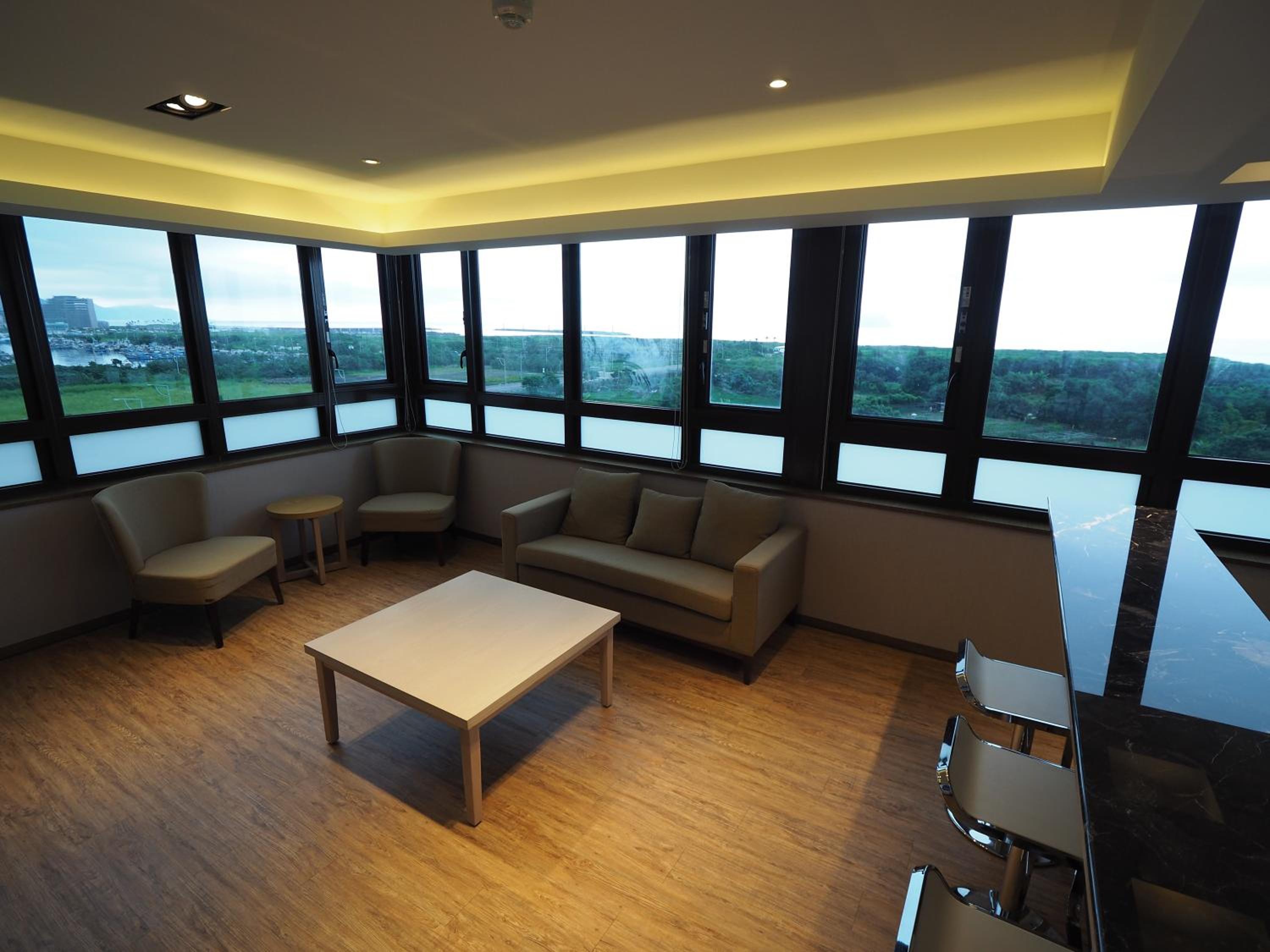 Deluxe Quadruple Room - Photo 3