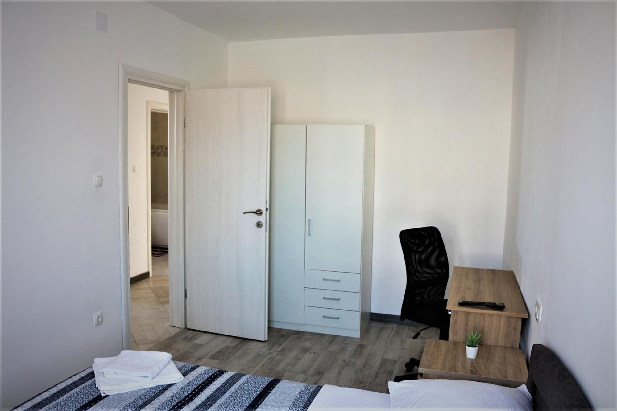 Apartment - Photo 41