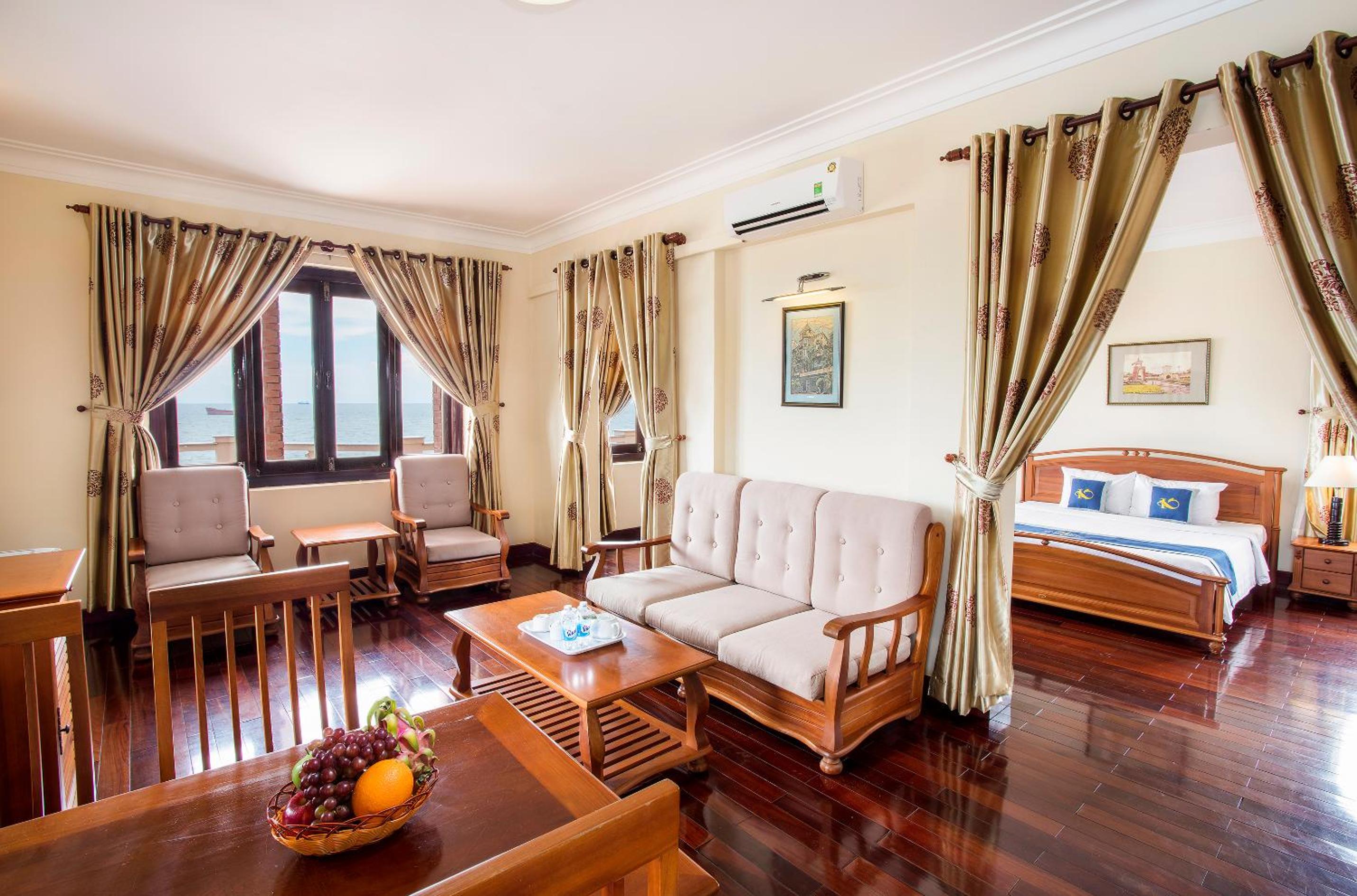 Suite with Garden View photo 2