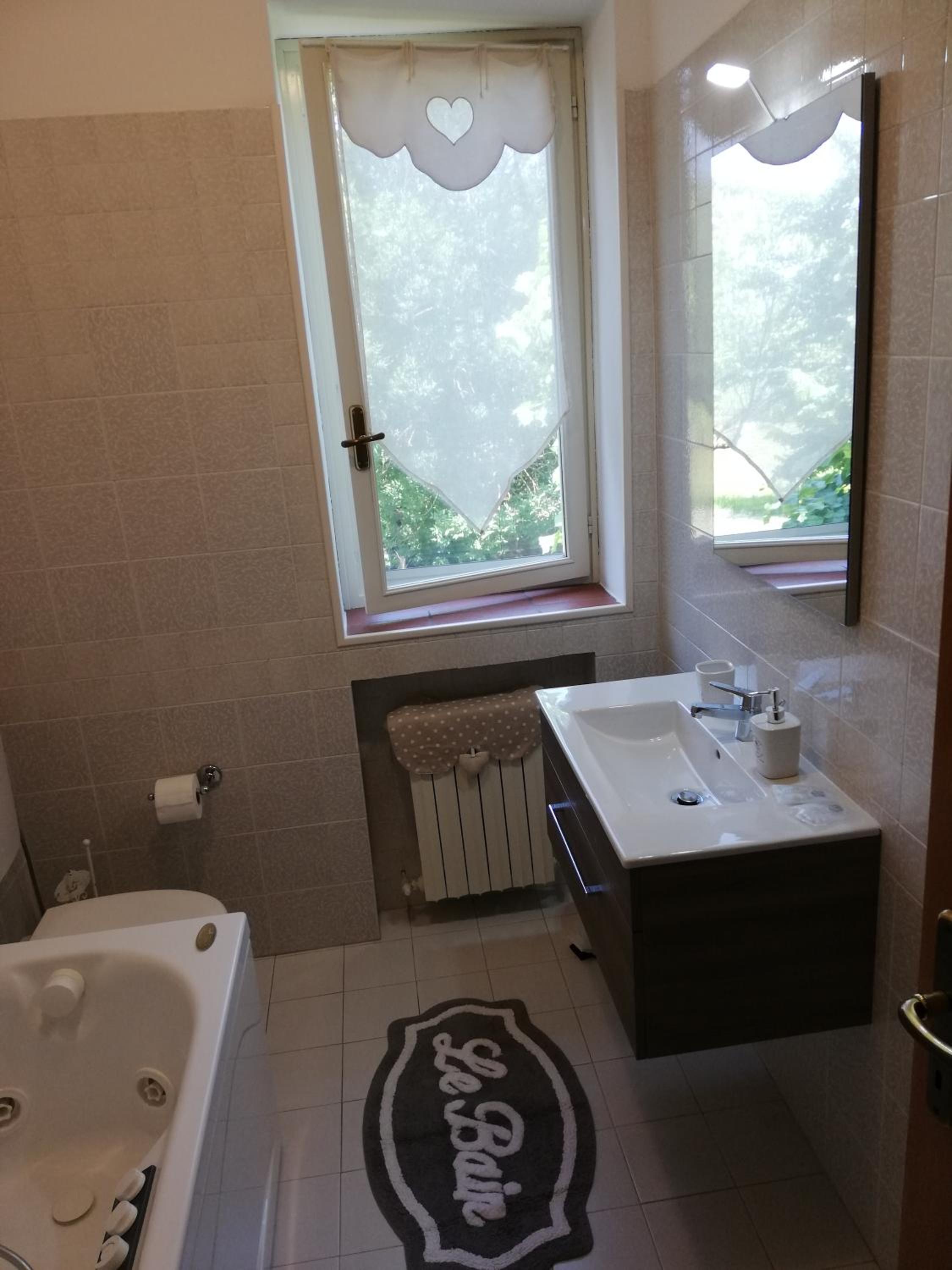 Queen Room with Spa Bath - Photo 4