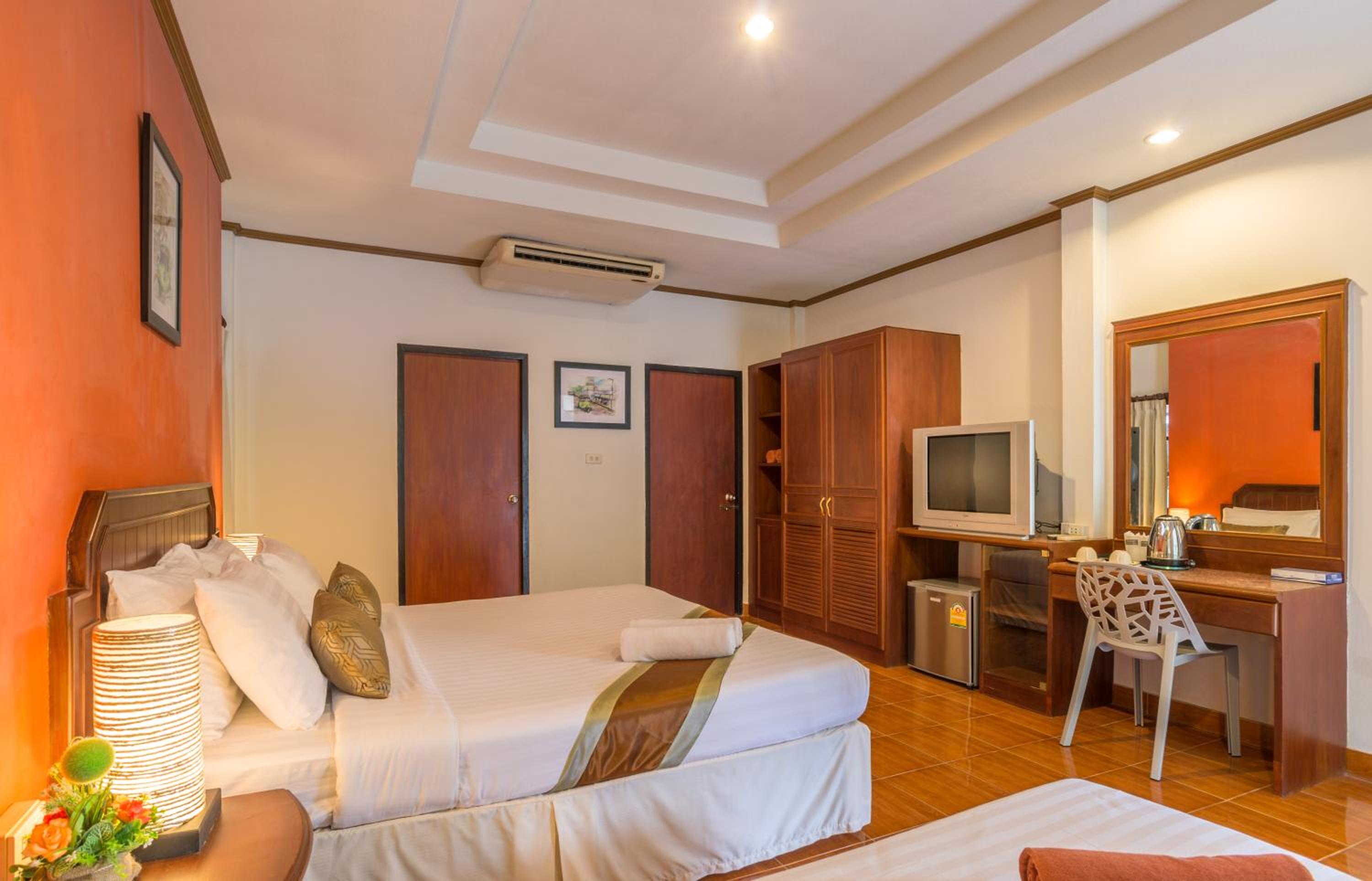 Basic Triple Room photo 2