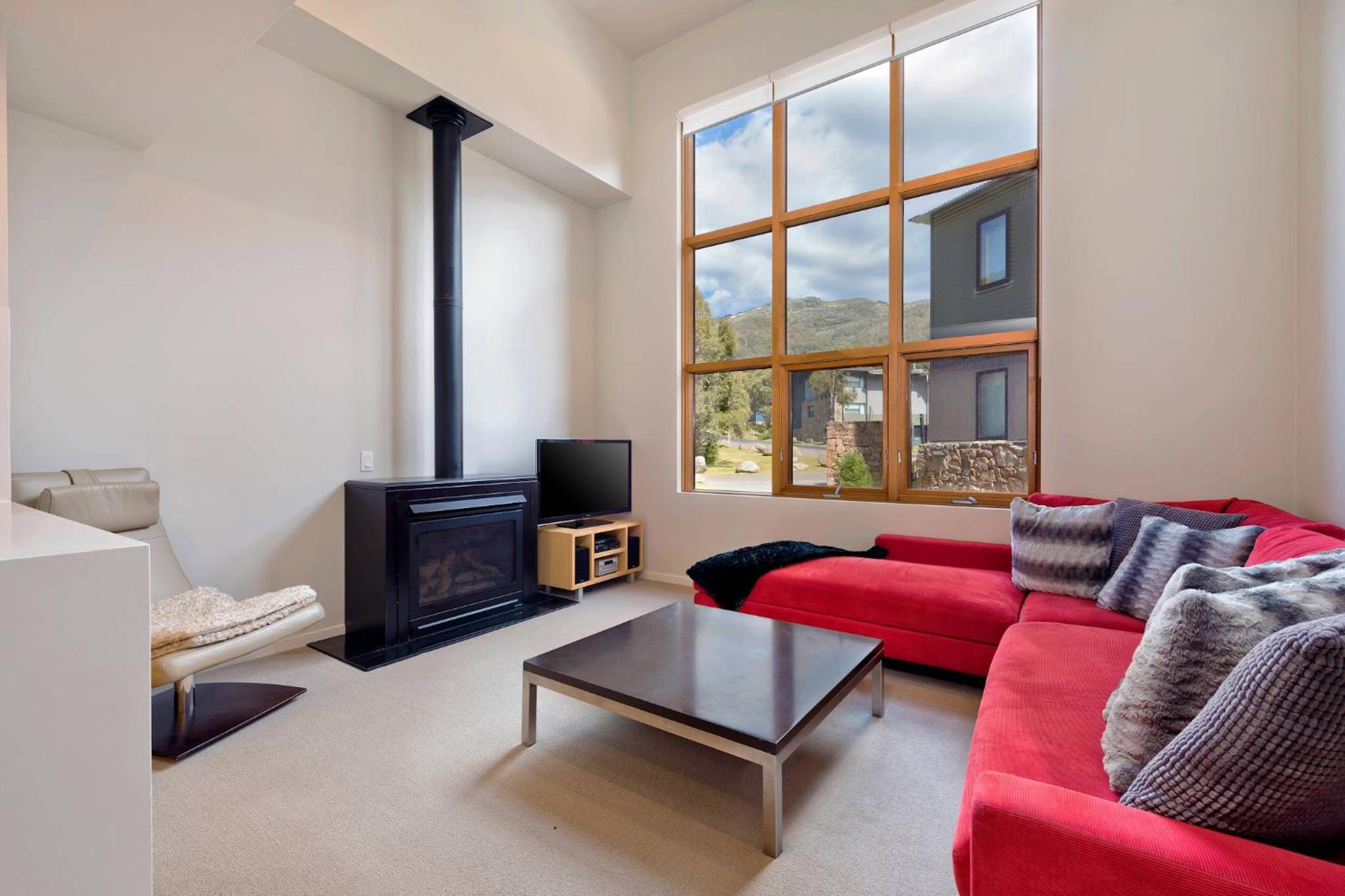 One-Bedroom Apartment - Loft photo 3