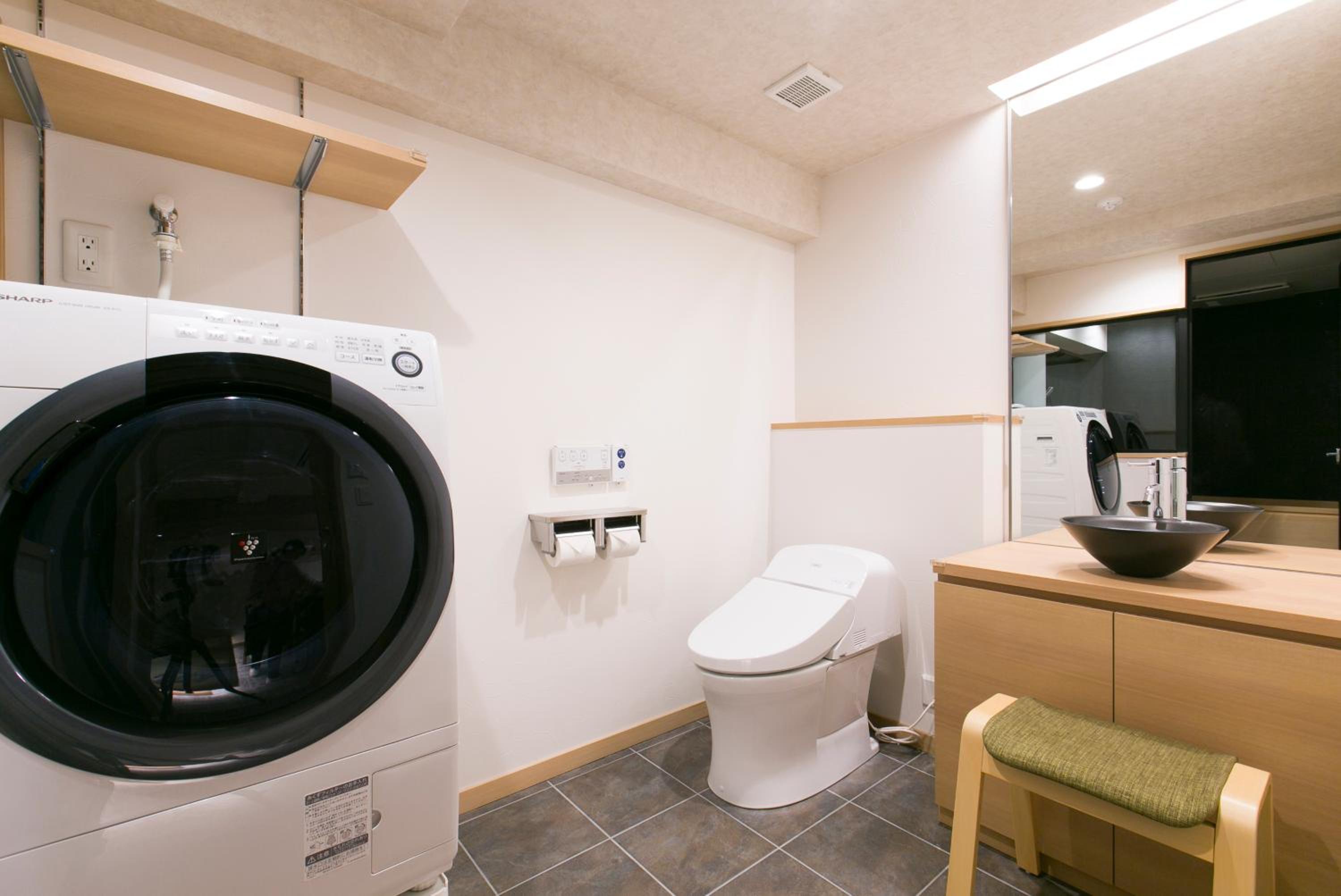Suite (Up to 4 Adults) - Non Smoking - Photo 13