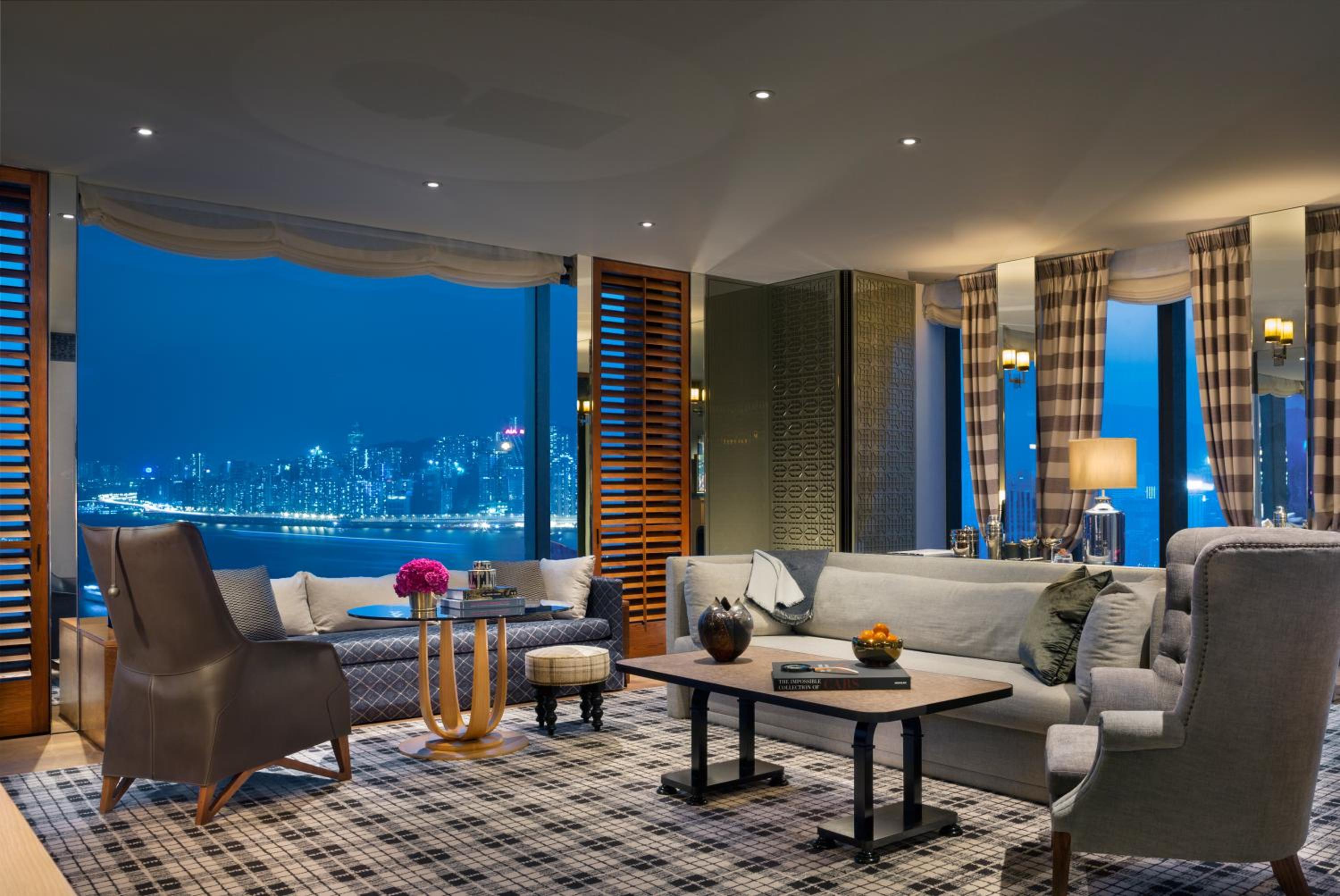Corner Suite with Harbor View