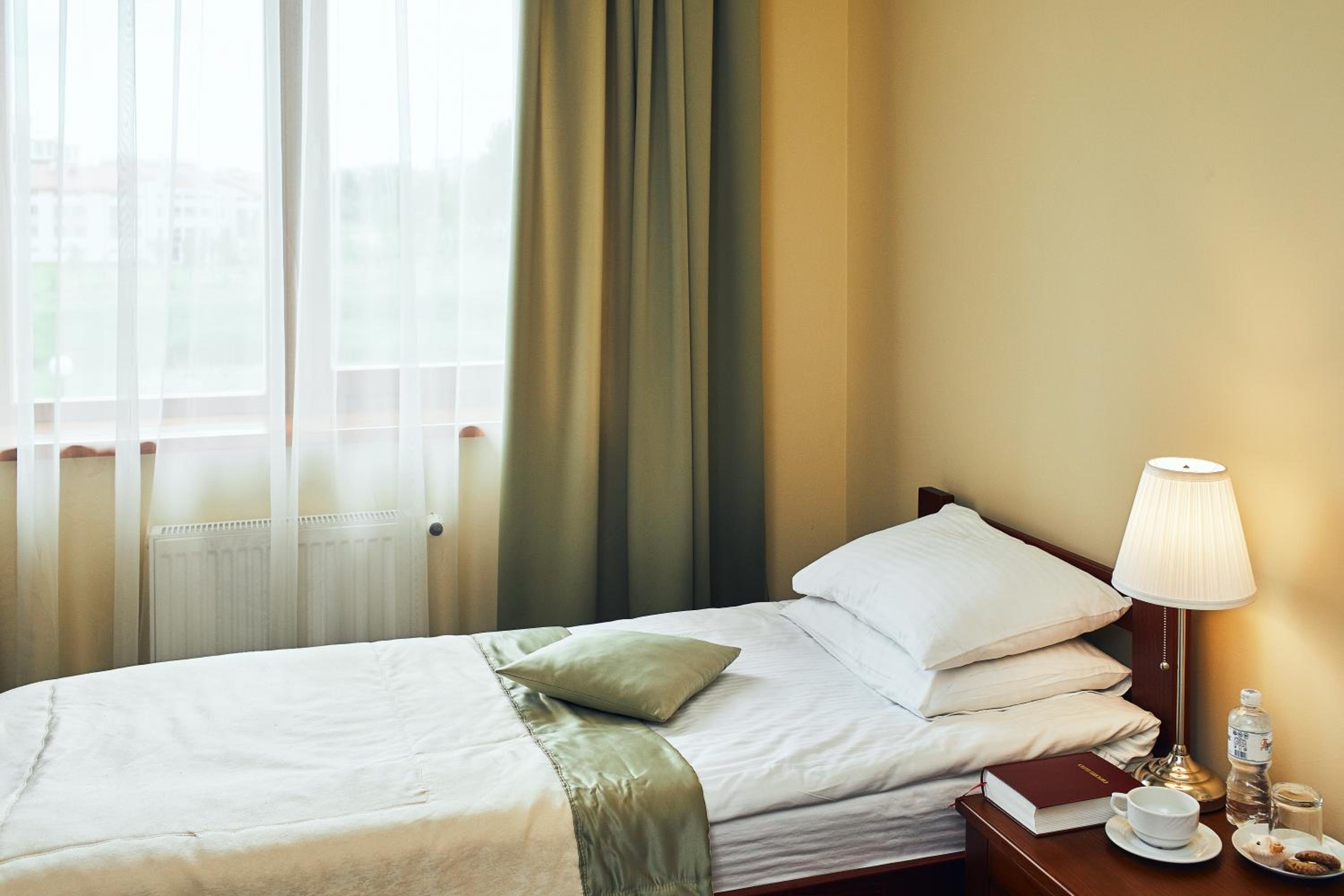 Economy Twin Room photo 1