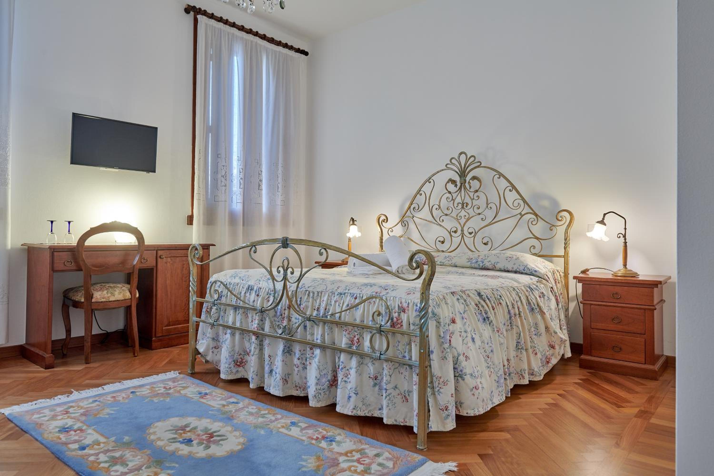 Suite With Garden View photo 3