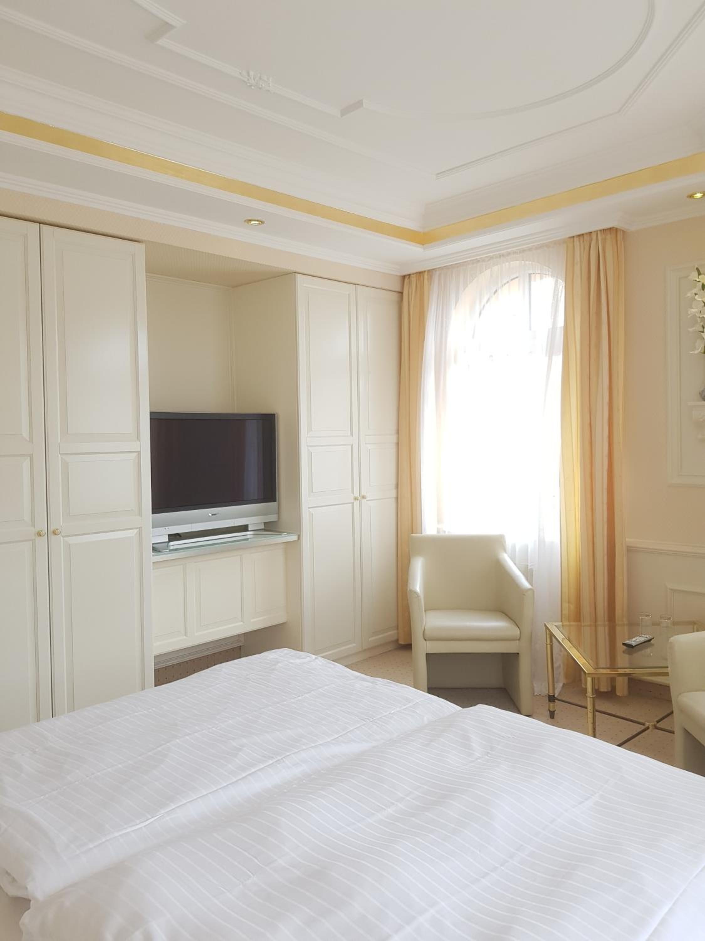 Classic Triple Room - Photo 8