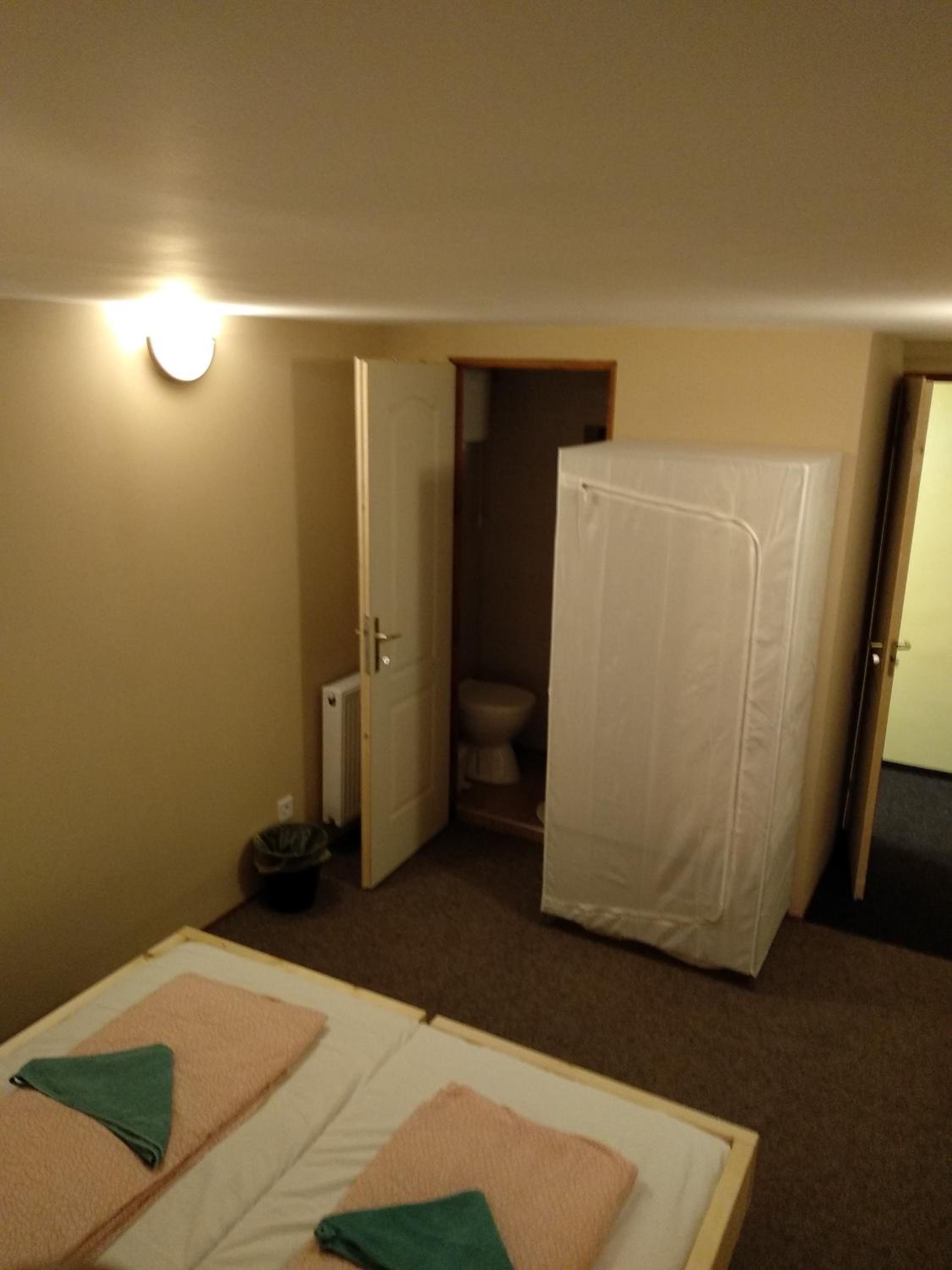 Double Room - Photo 3