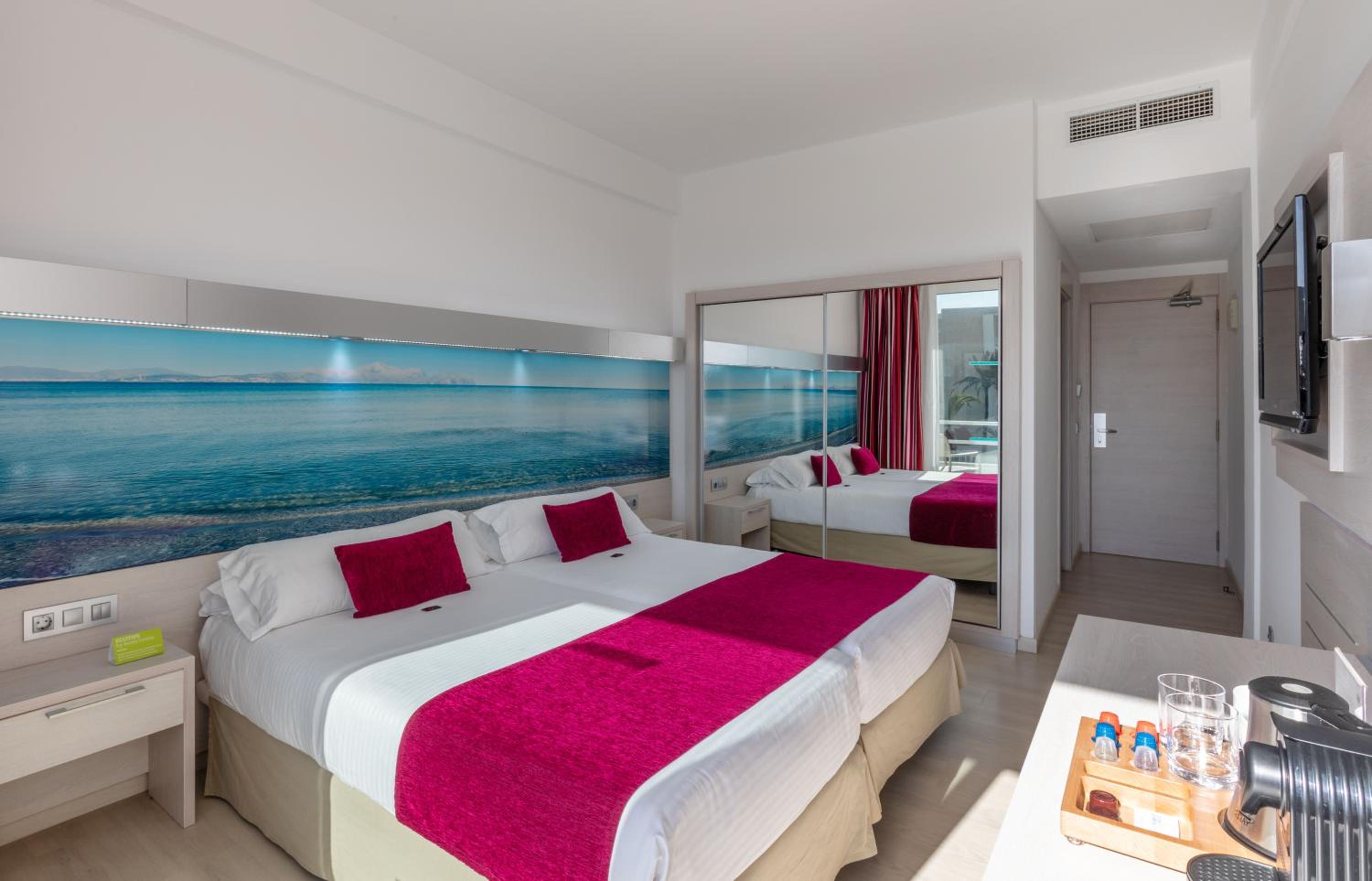 Double Room - Photo 8