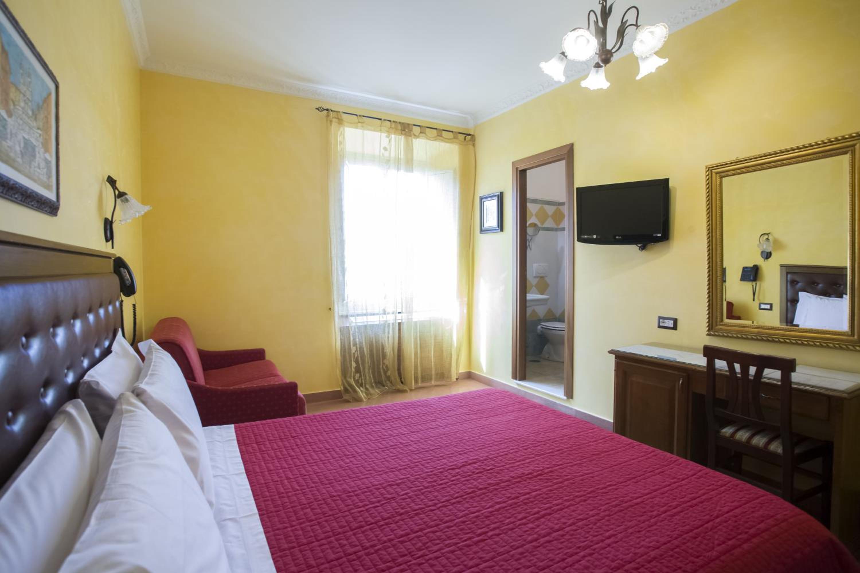 Superior Double or Twin Room photo 1