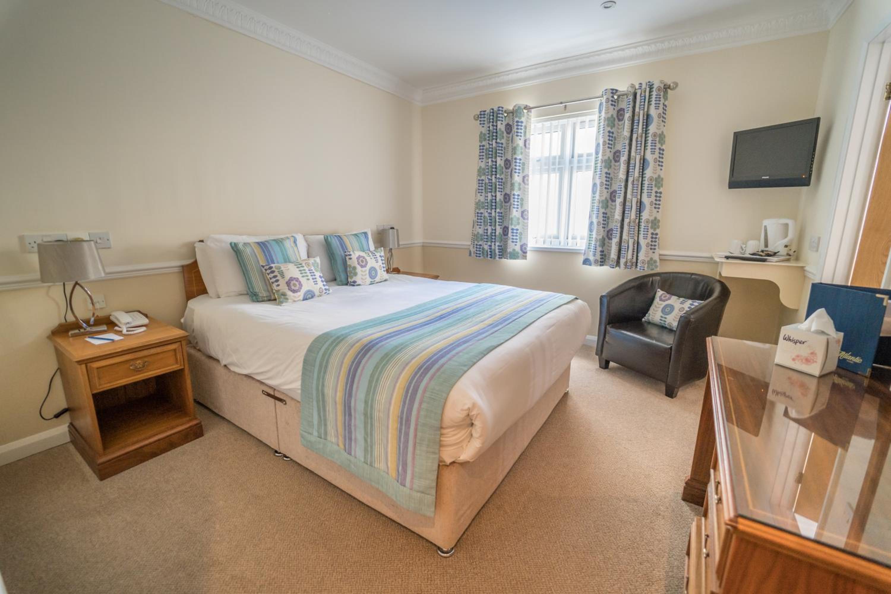 Standard Double Room - Photo 2