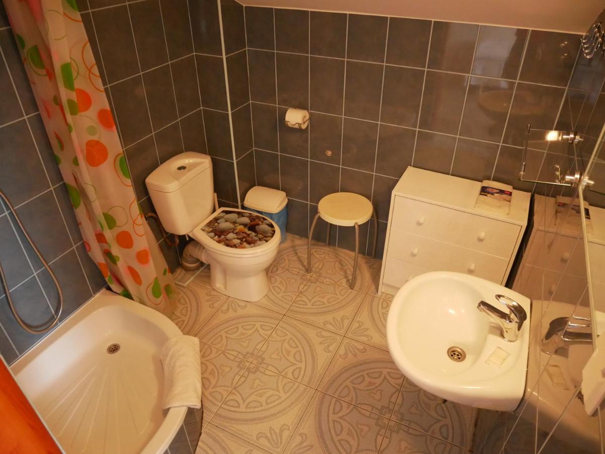 Quadruple Room - Photo 5