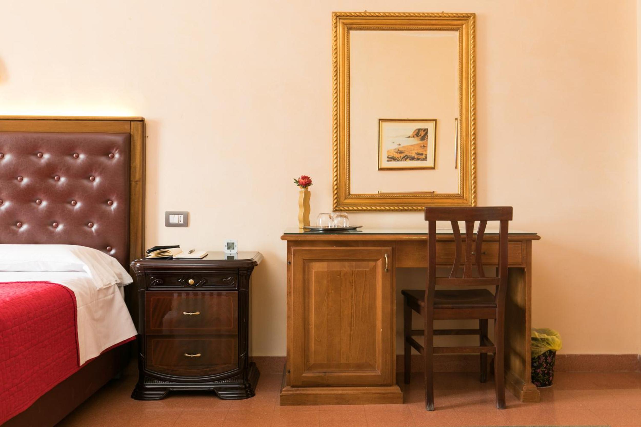Superior Triple Room photo 2