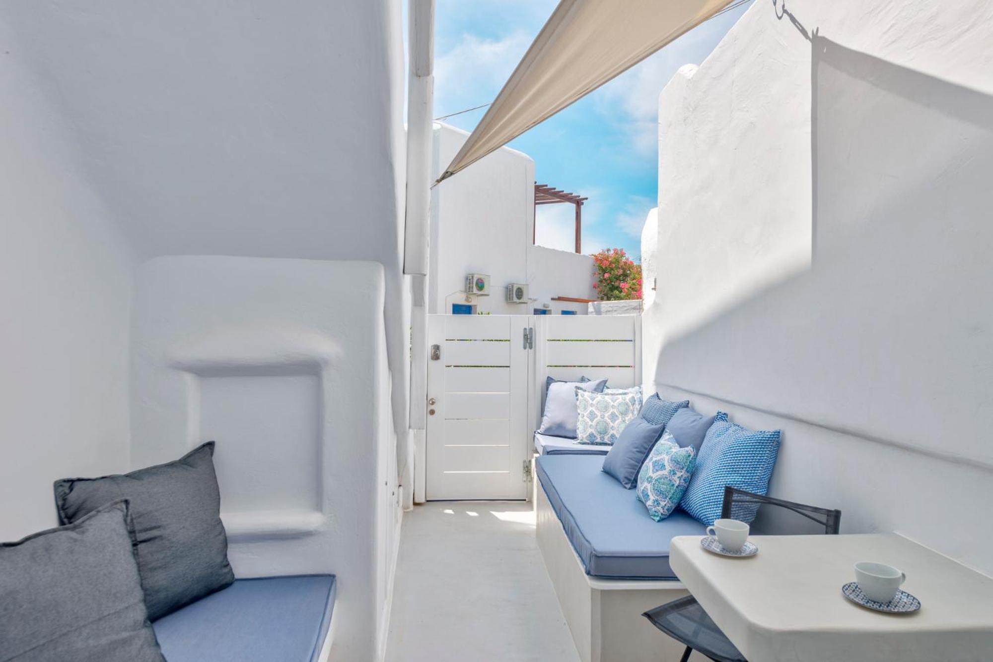 Cave Suite Outdoor Jetted Tub - Photo 24
