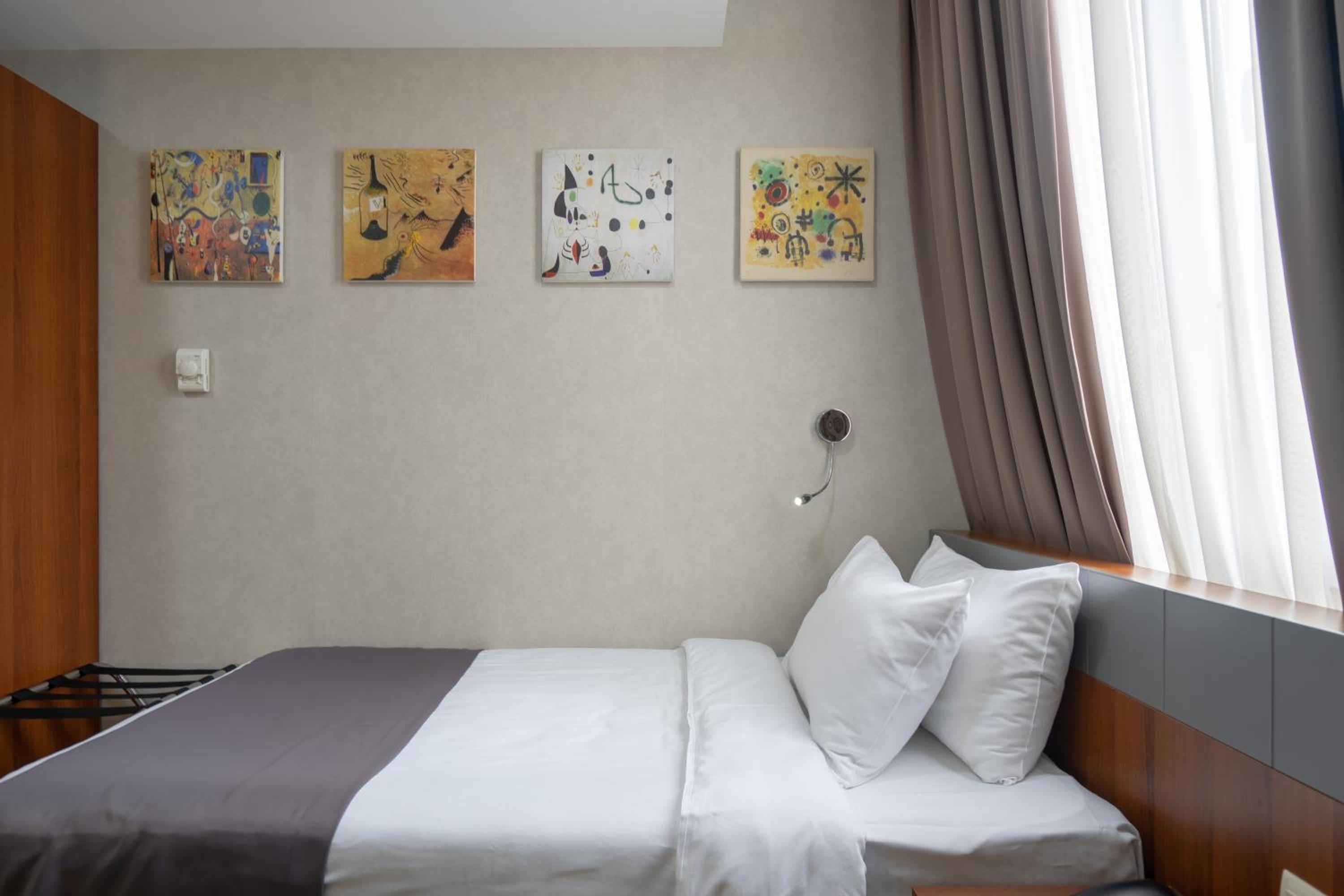 Single Room photo 1