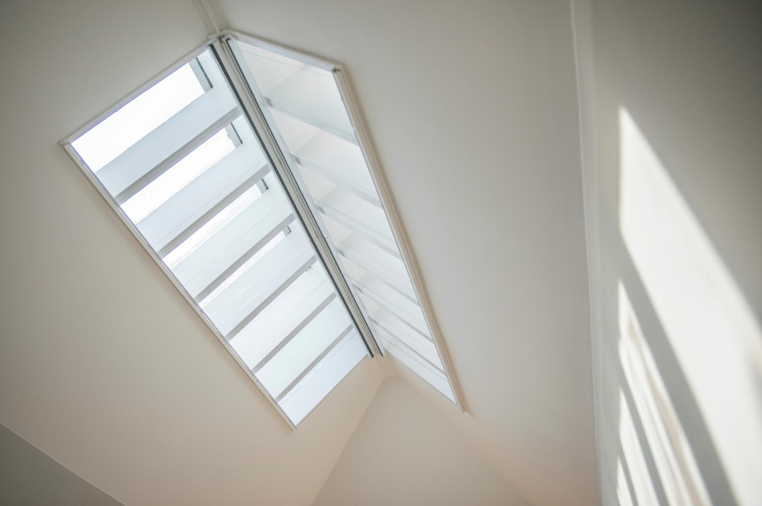 Flat 7 - Large Studio Apartment With Sky Light photo 2