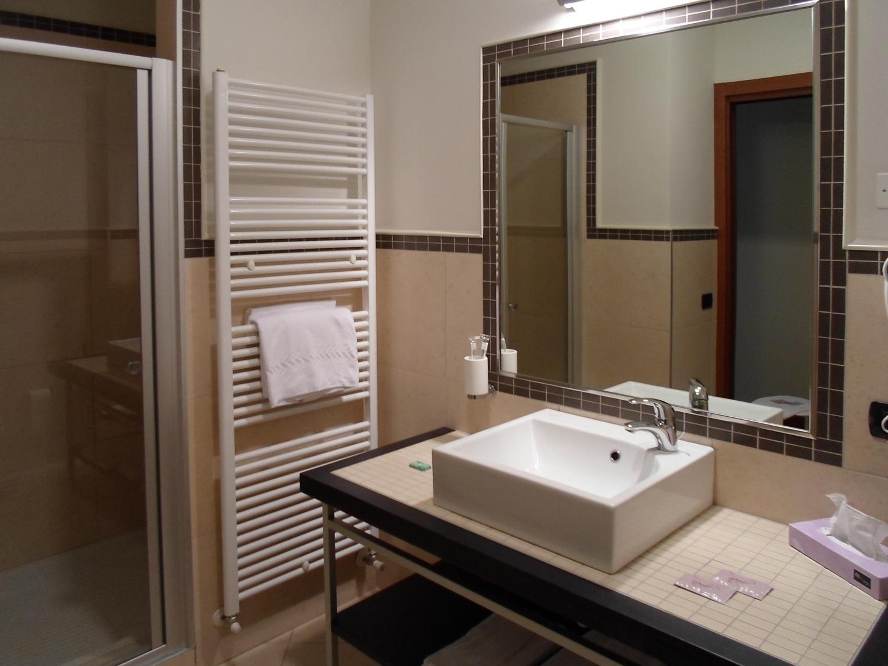 Double or Twin Room photo 2
