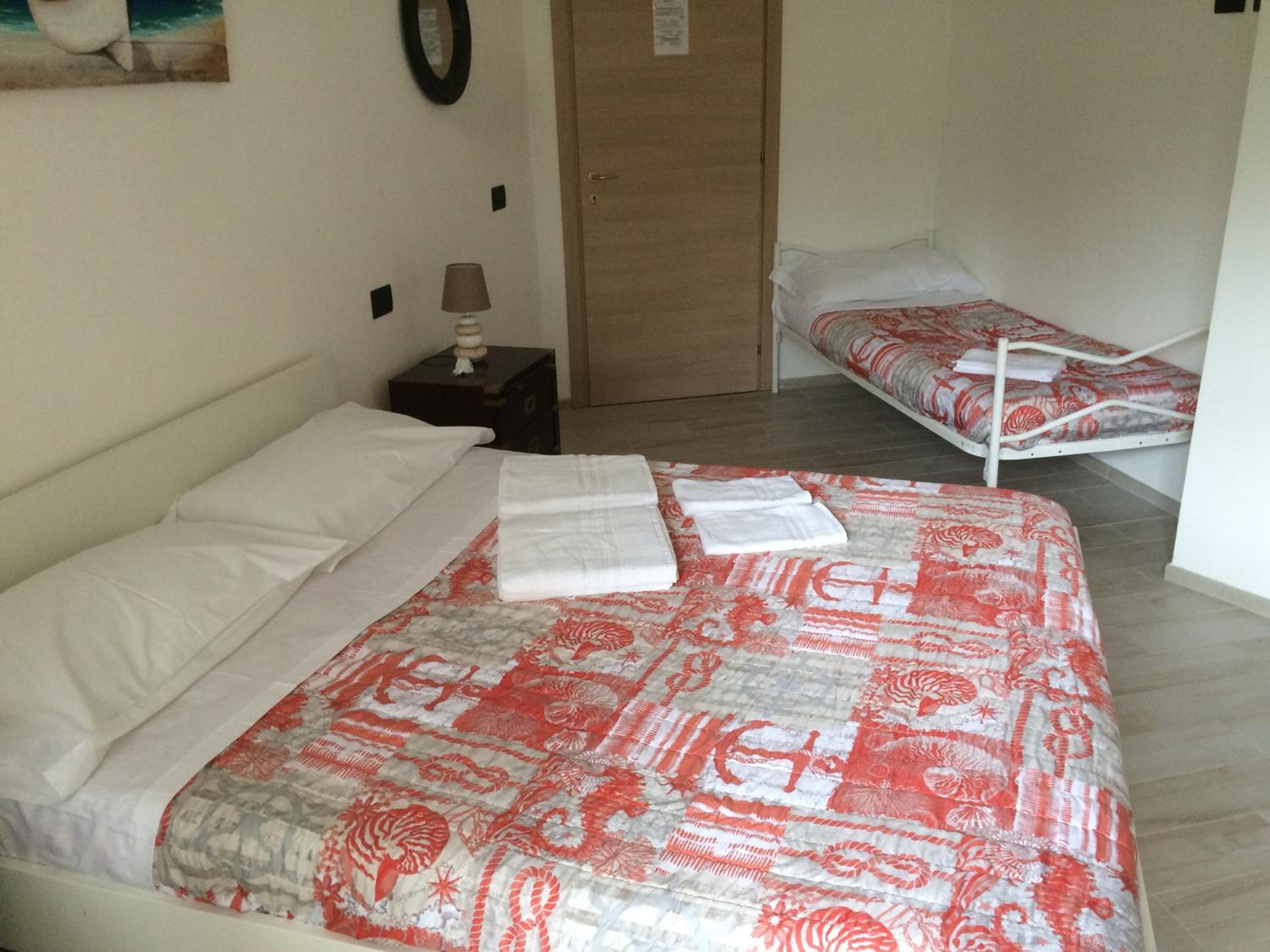 Standard Double Room photo 3
