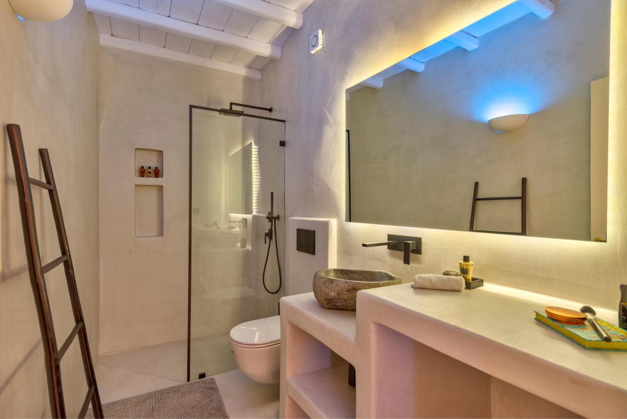 Mews Luxury Suite - Photo 19