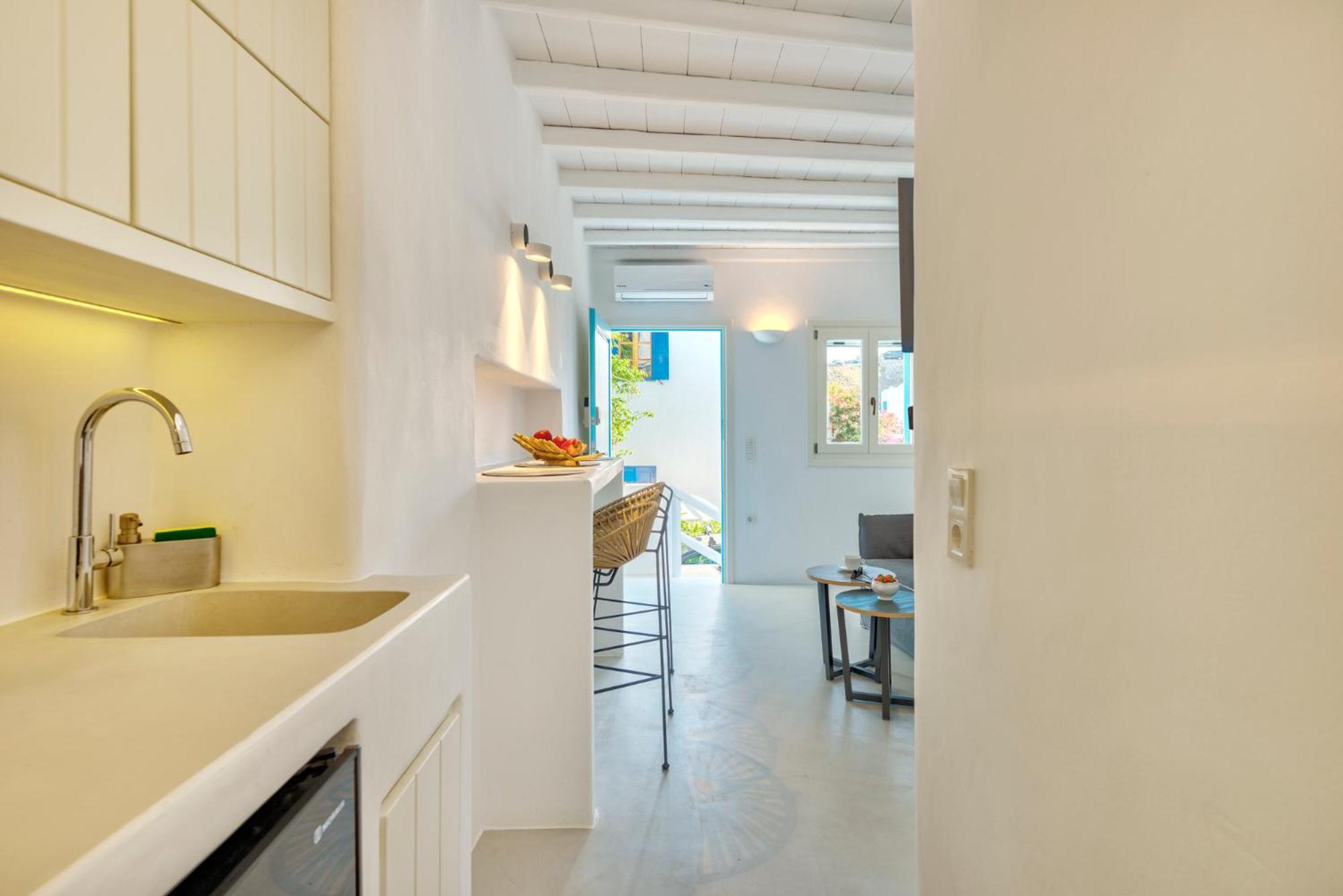 Mews Luxury Suite - Photo 40