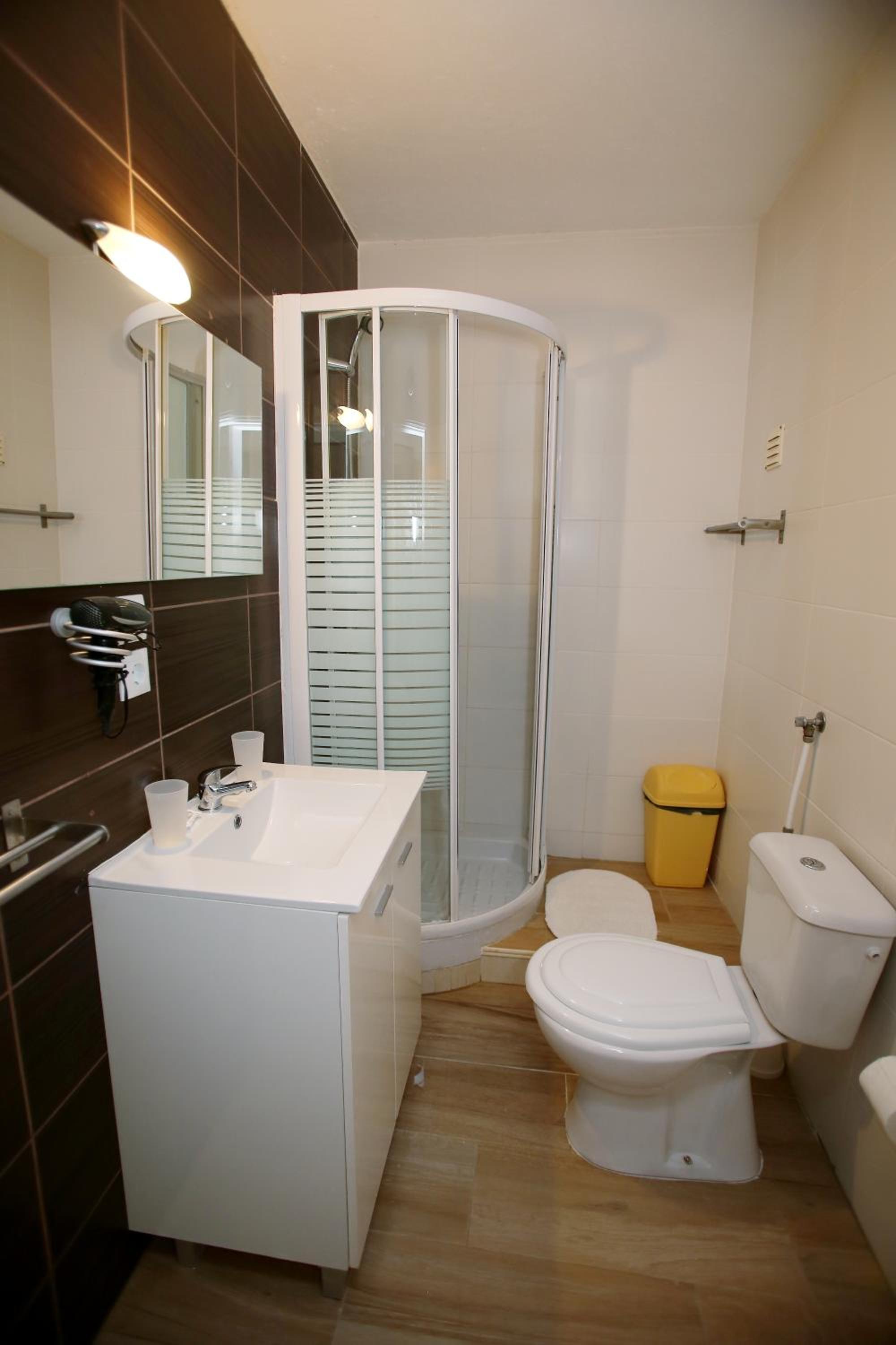 Double or Twin Room photo 3