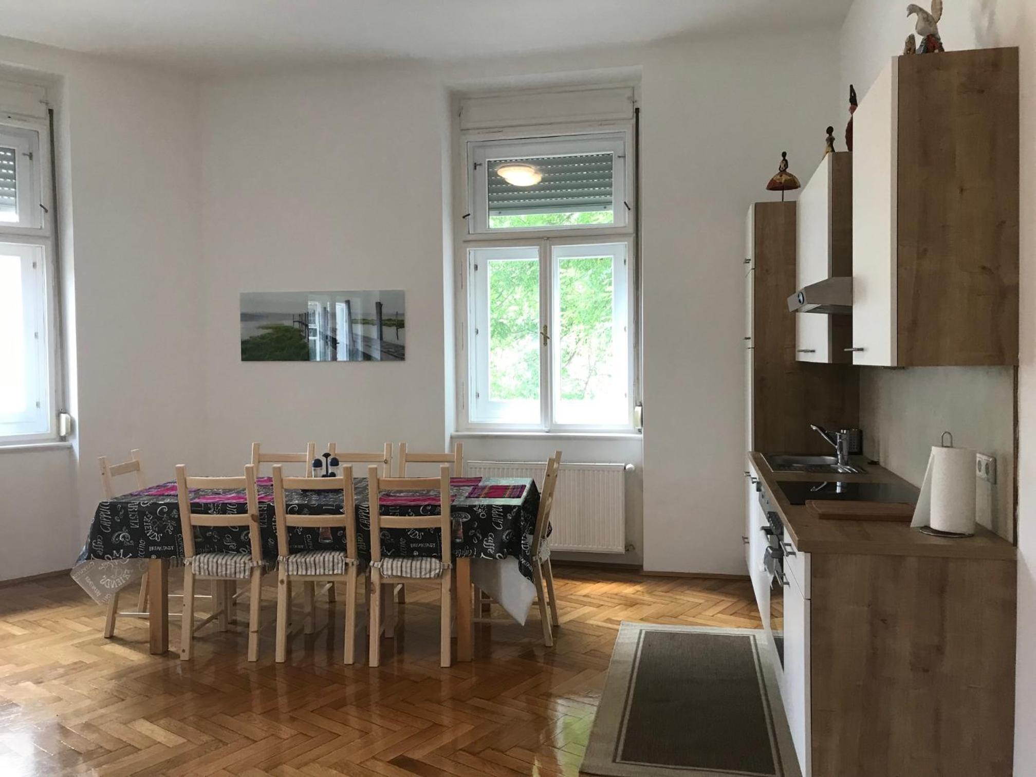 Two-Bedroom Apartment - Photo 7