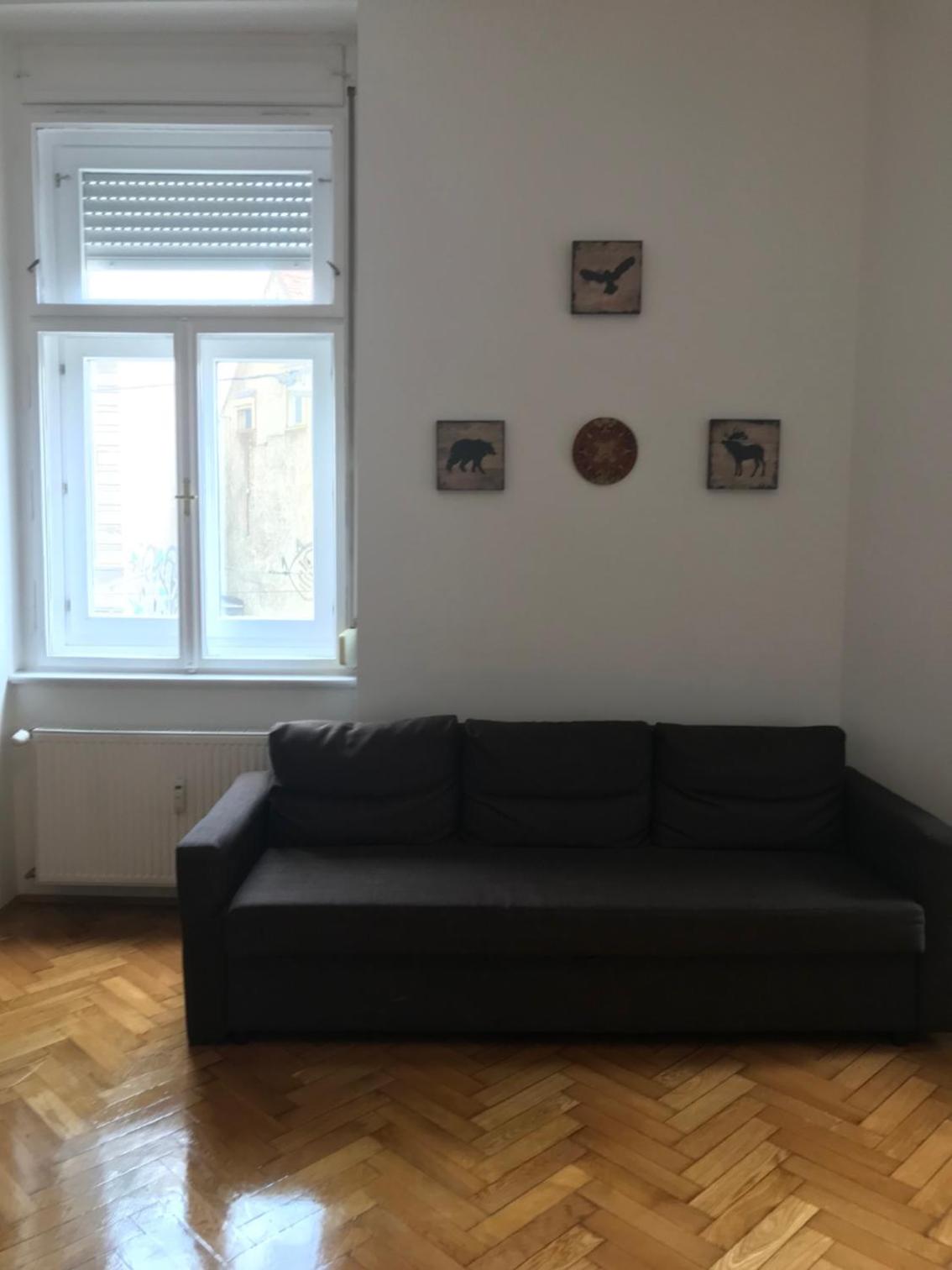 Two-Bedroom Apartment - Photo 9