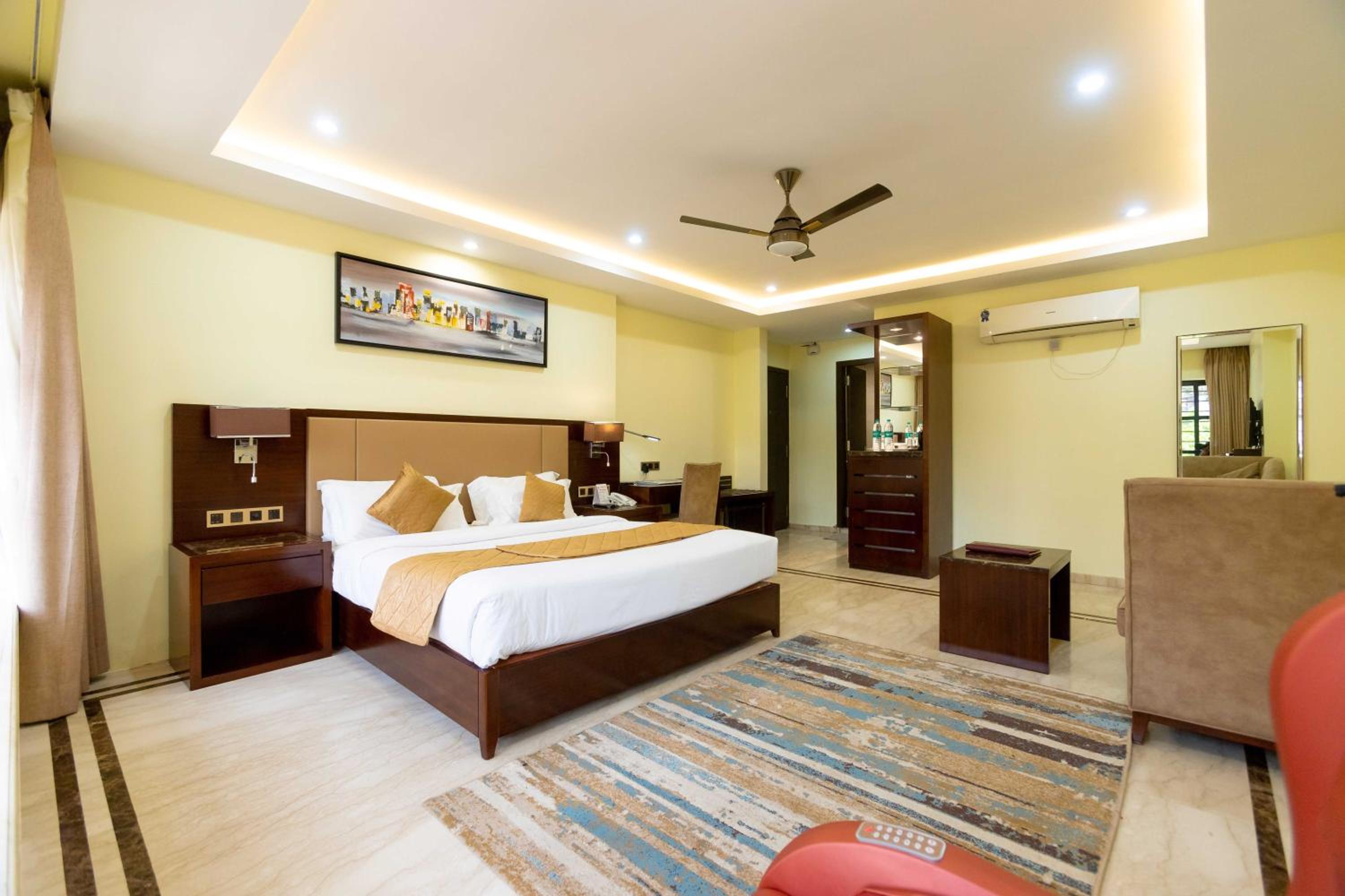 Deluxe Double or Twin Room