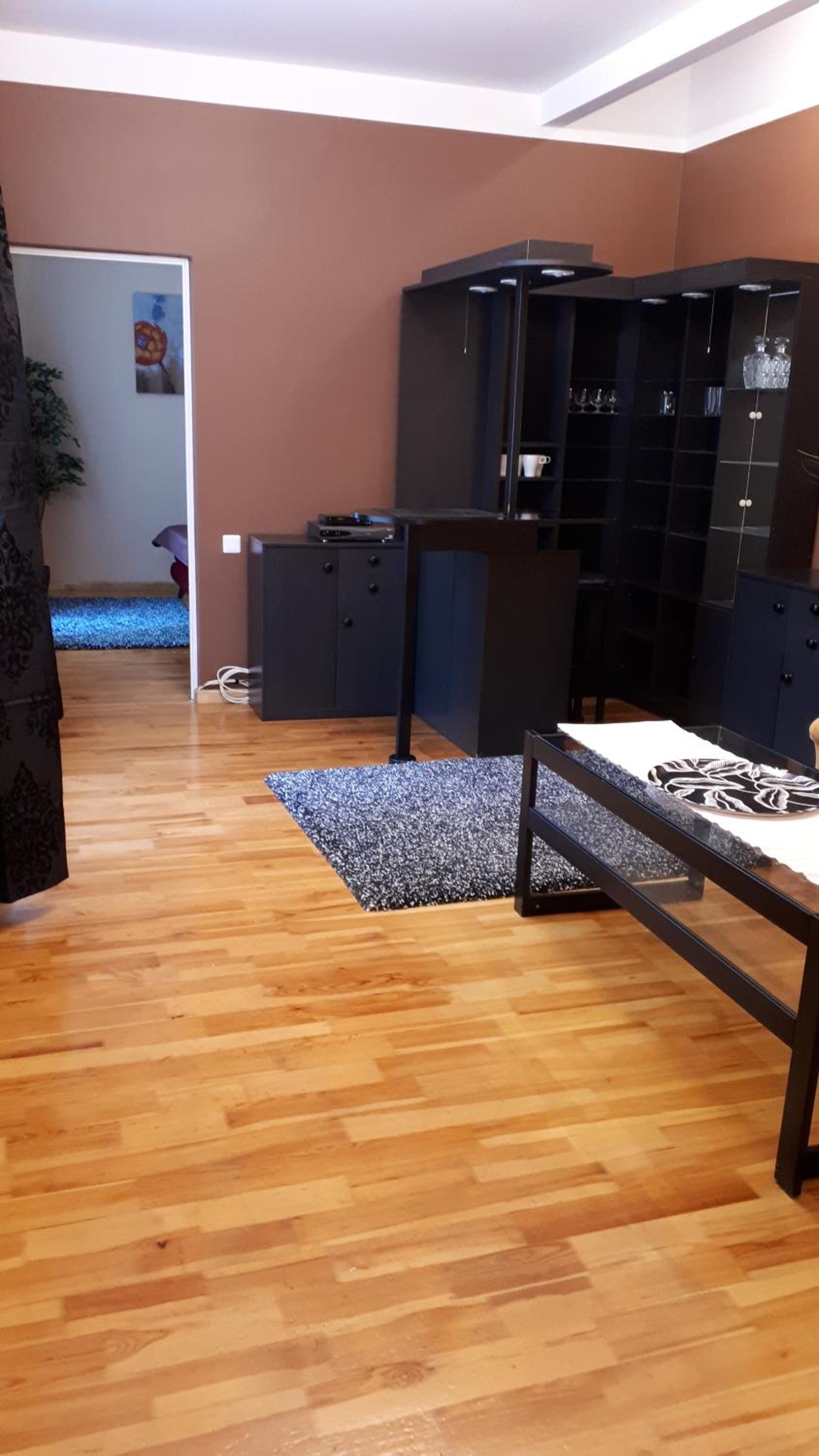 Apartment photo 2