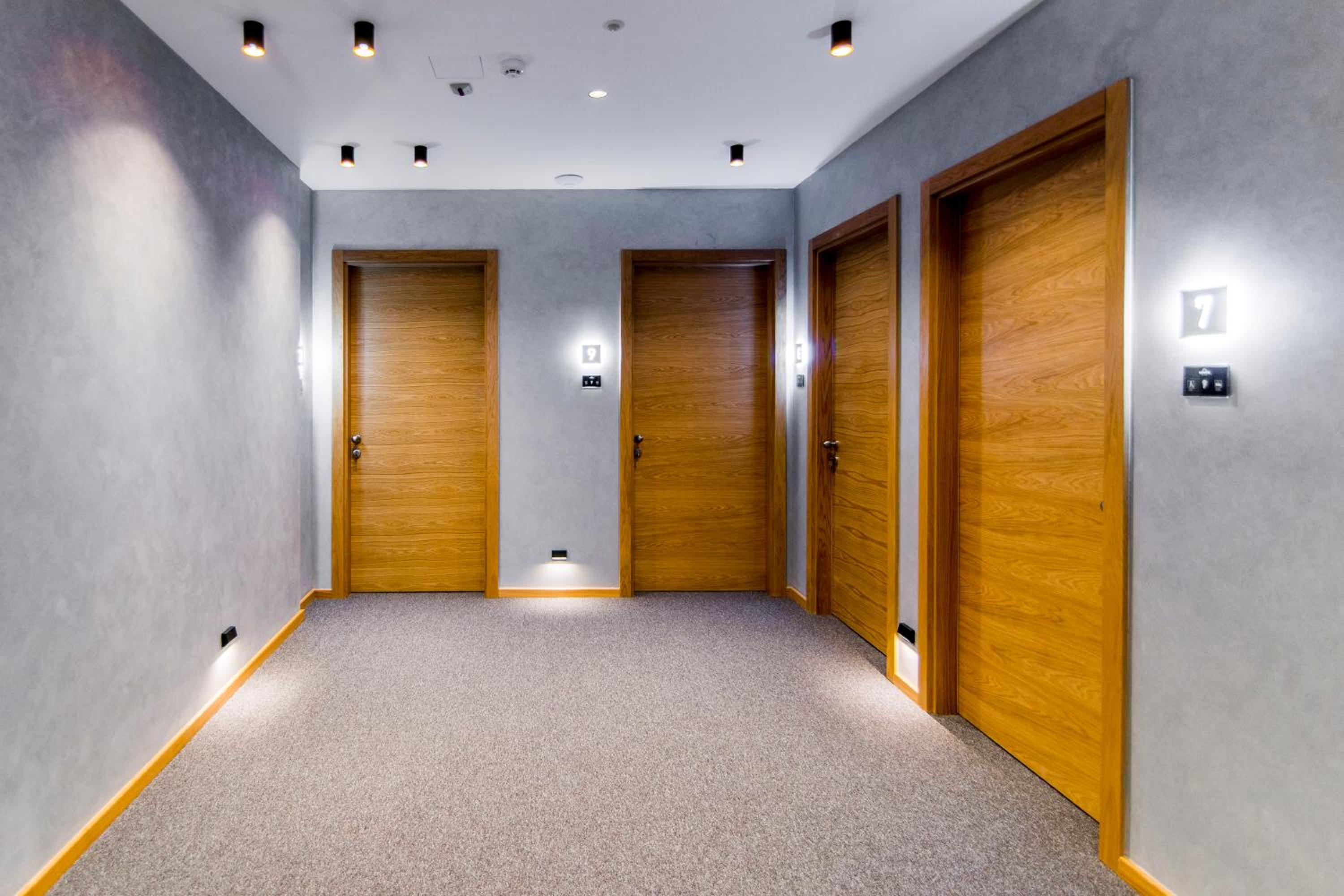 Deluxe Double or Twin Room - Photo 10