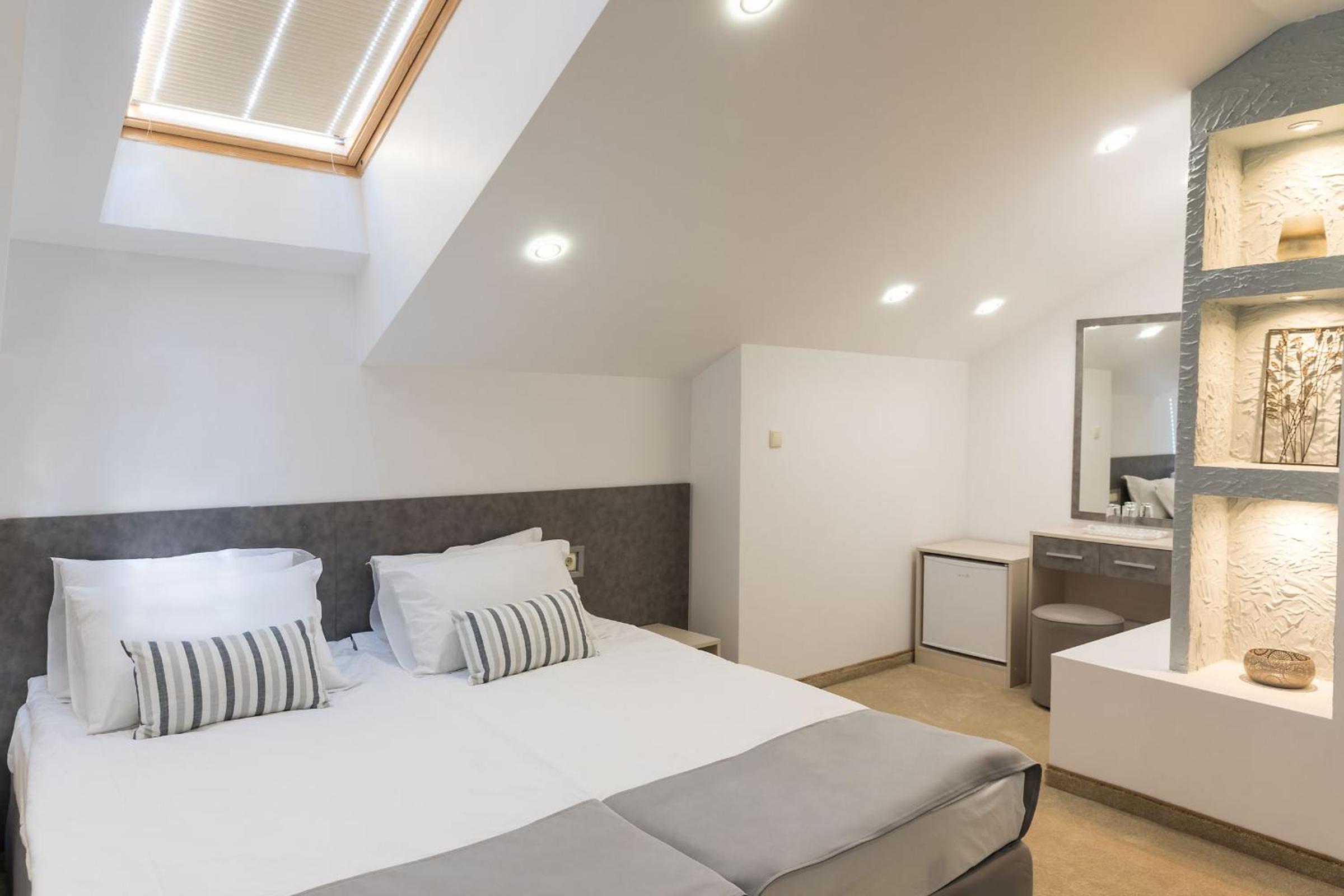 Loft - Photo 3